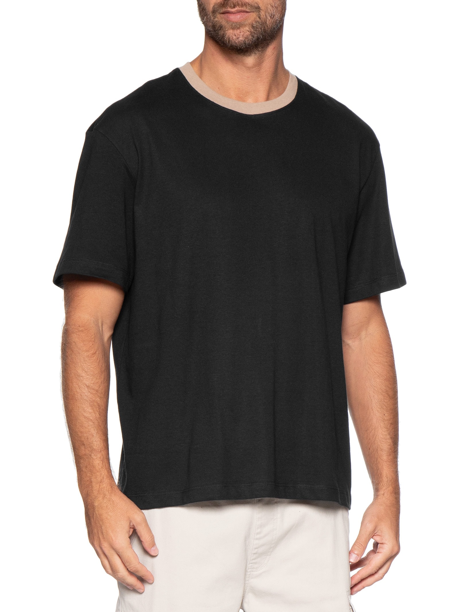 Camiseta Masculina Boxy Gola Contrastante Preto Calvin Klein Jeans