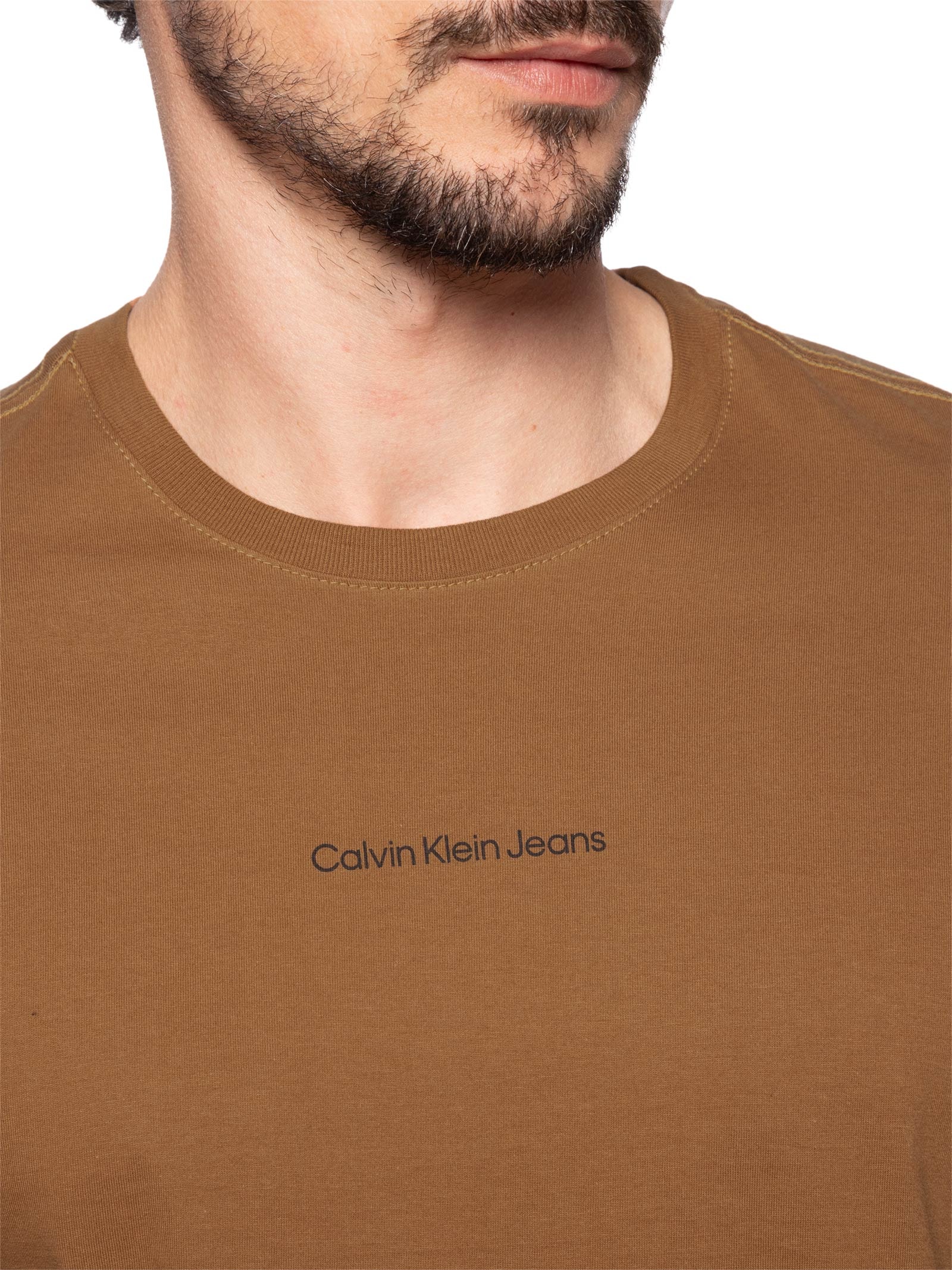 Camiseta Masculina Com Logo Centralizado Marrom Calvin Klein Jeans