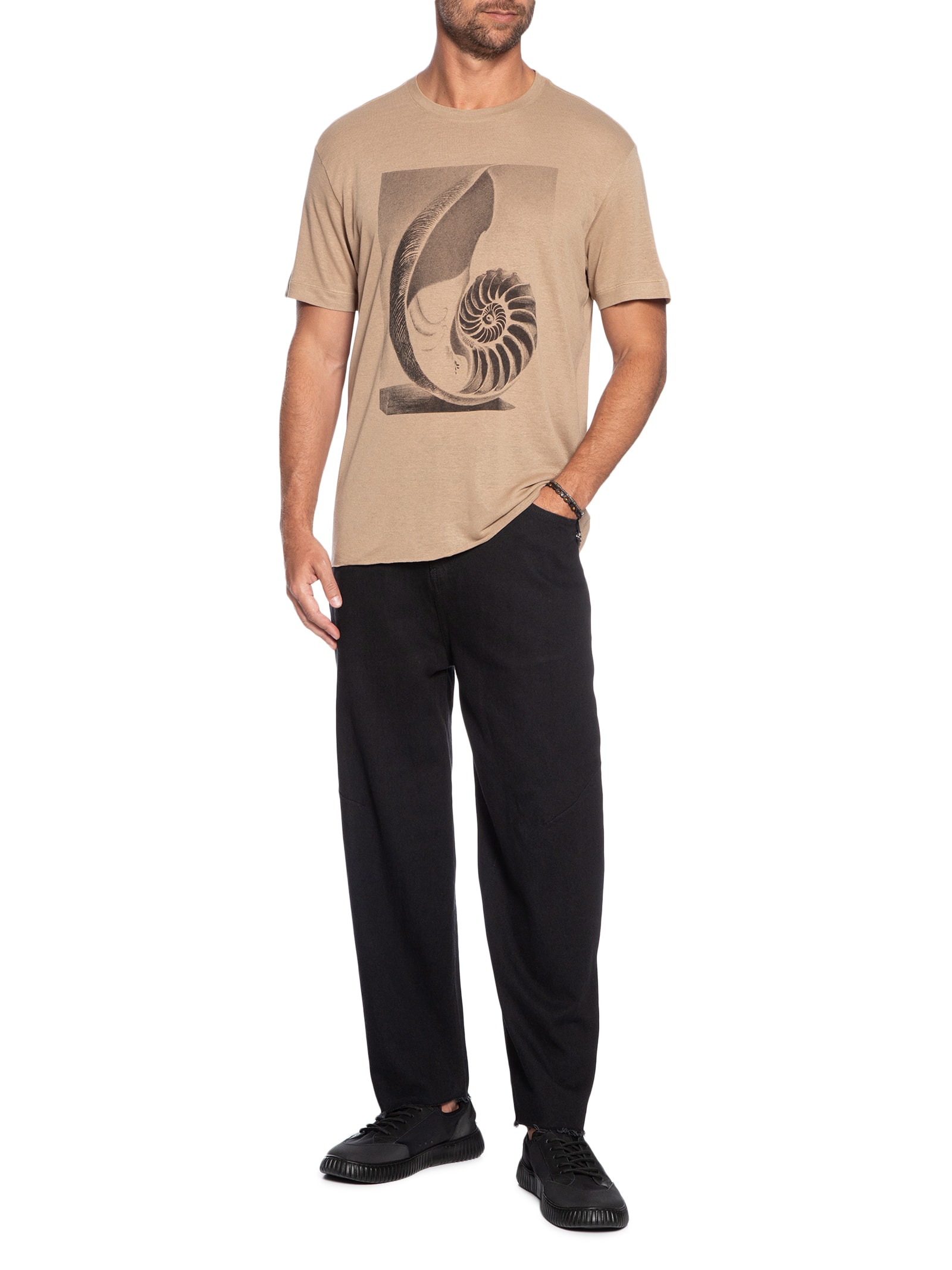 Camiseta Masculina Concha Caiçara Bege Osklen