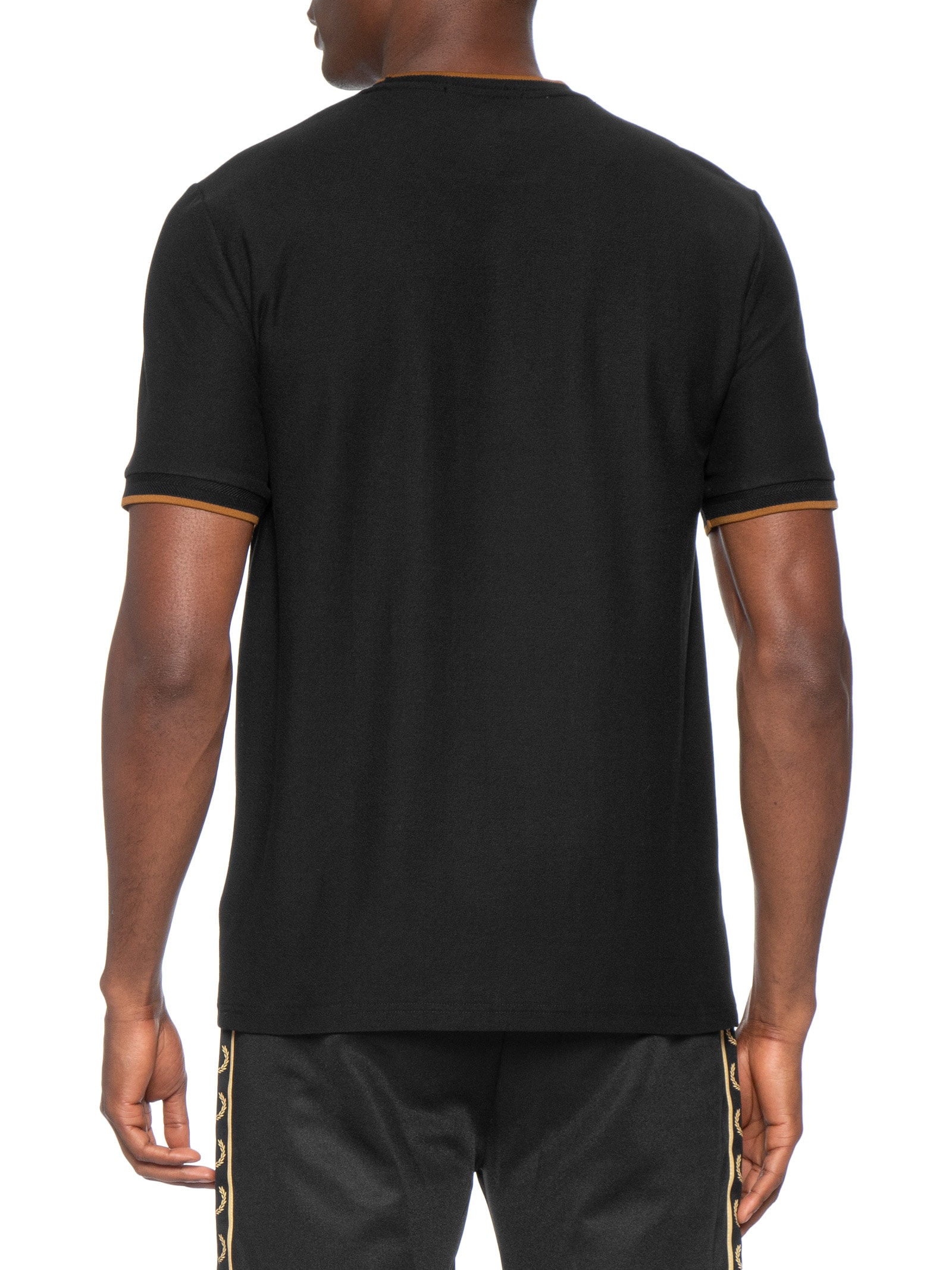 Camiseta Masculina Em Piquê Com Friso Preto Fred Perry