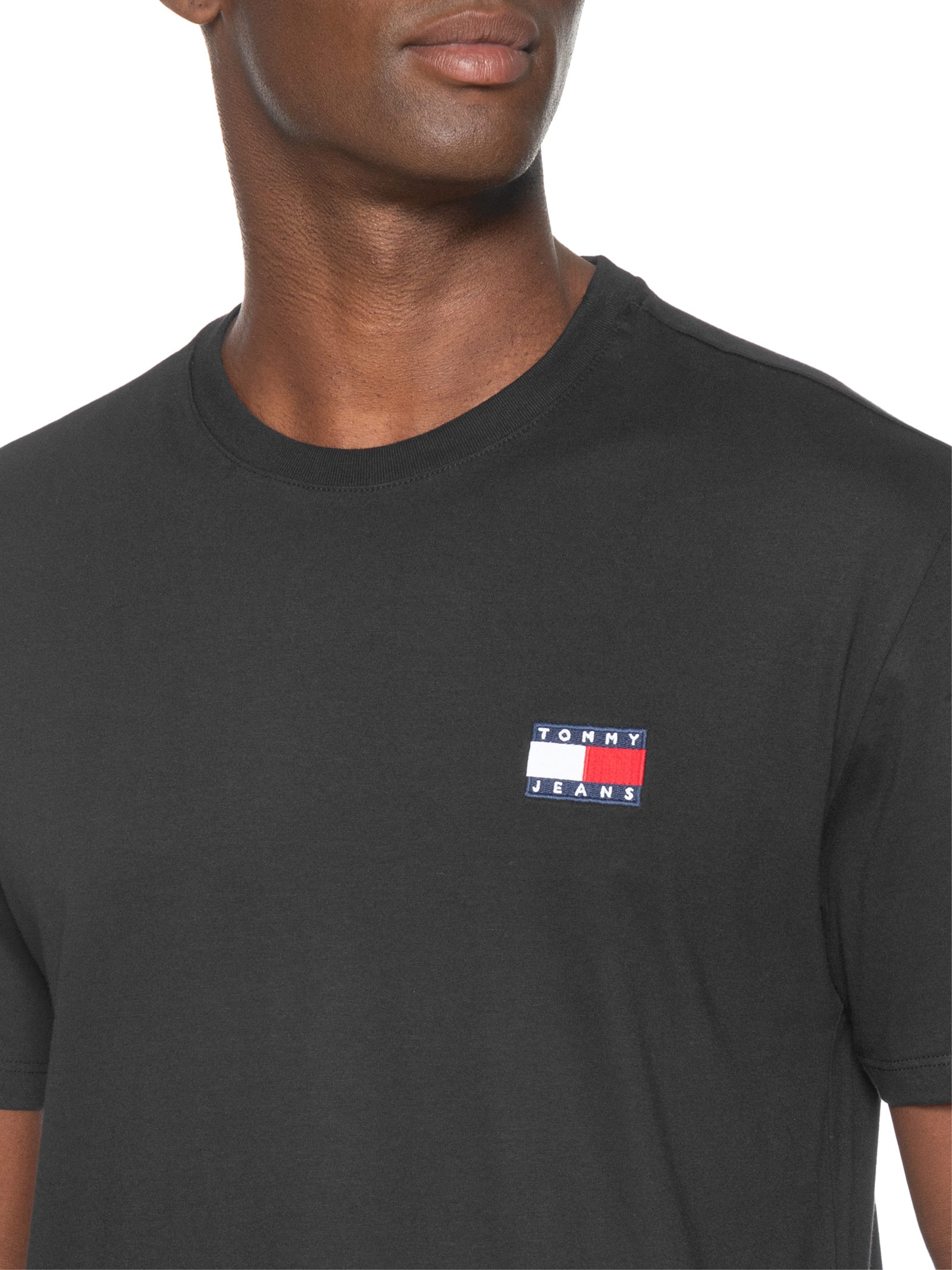 Camiseta Masculina Emblema Regular Fit Em Algodão Preto Tommy Jeans
