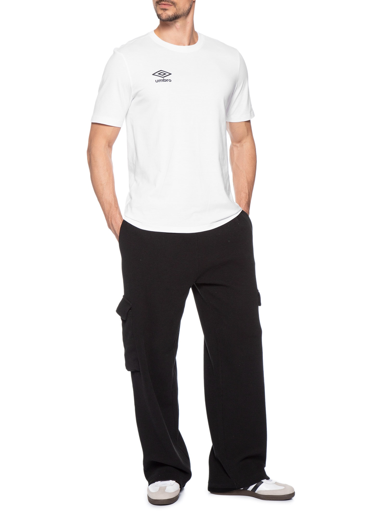 Camiseta Masculina Essential – Branco Umbro
