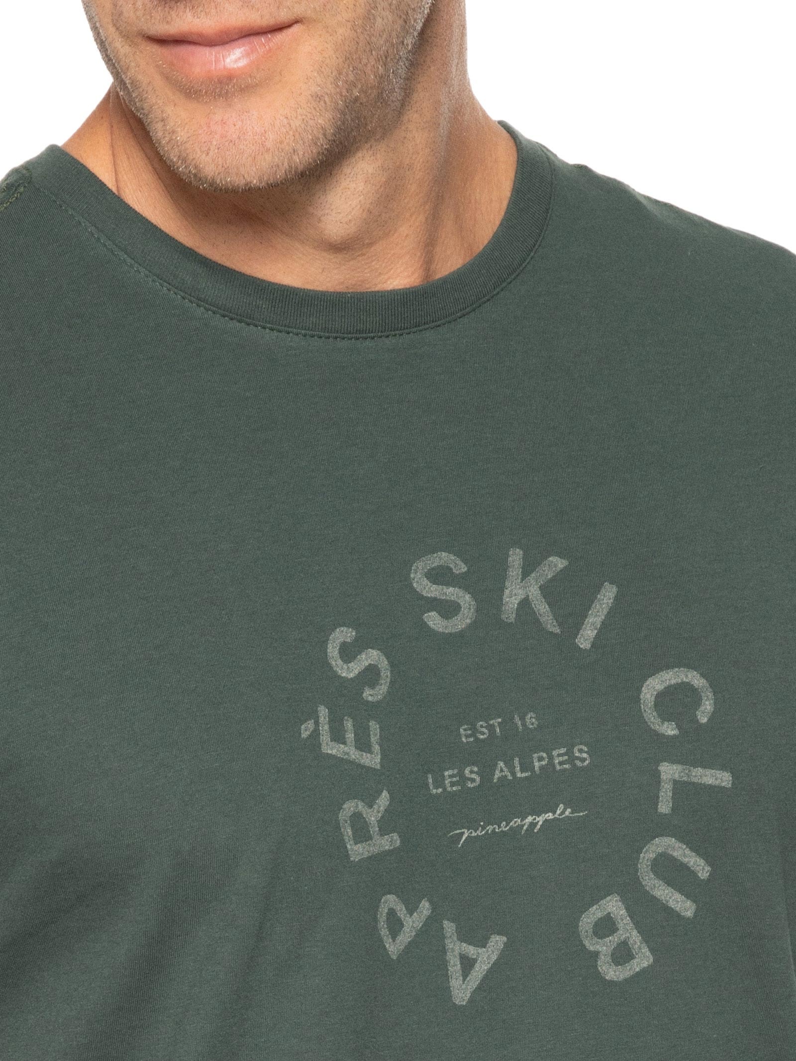 Camiseta Masculina Estampa Apréd Ski Club Verde Pineapple