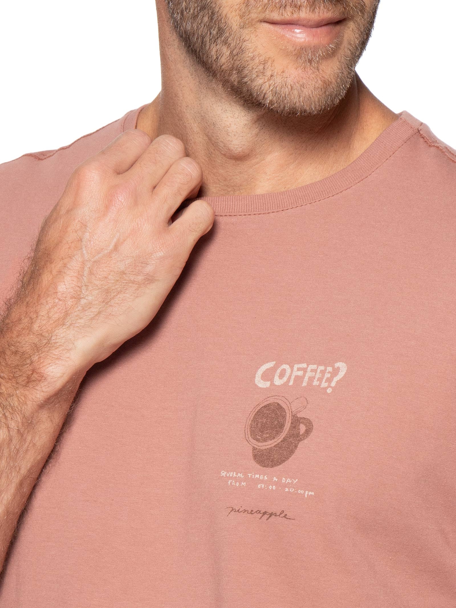 Camiseta Masculina Estampada Coffee Marrom Pineapple