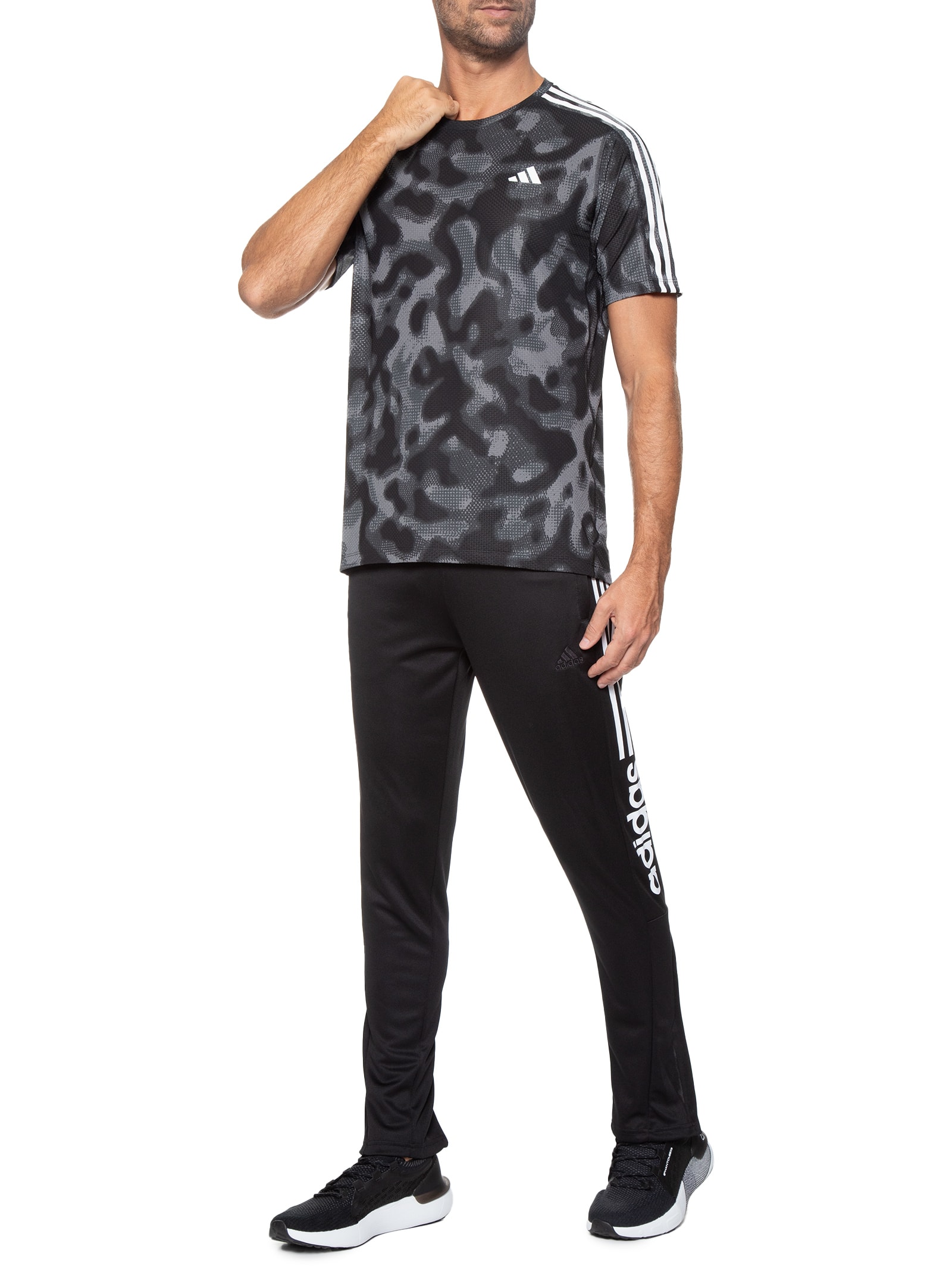 Camiseta Masculina Estampada Own The Run Três Listras - Adidas - Preto