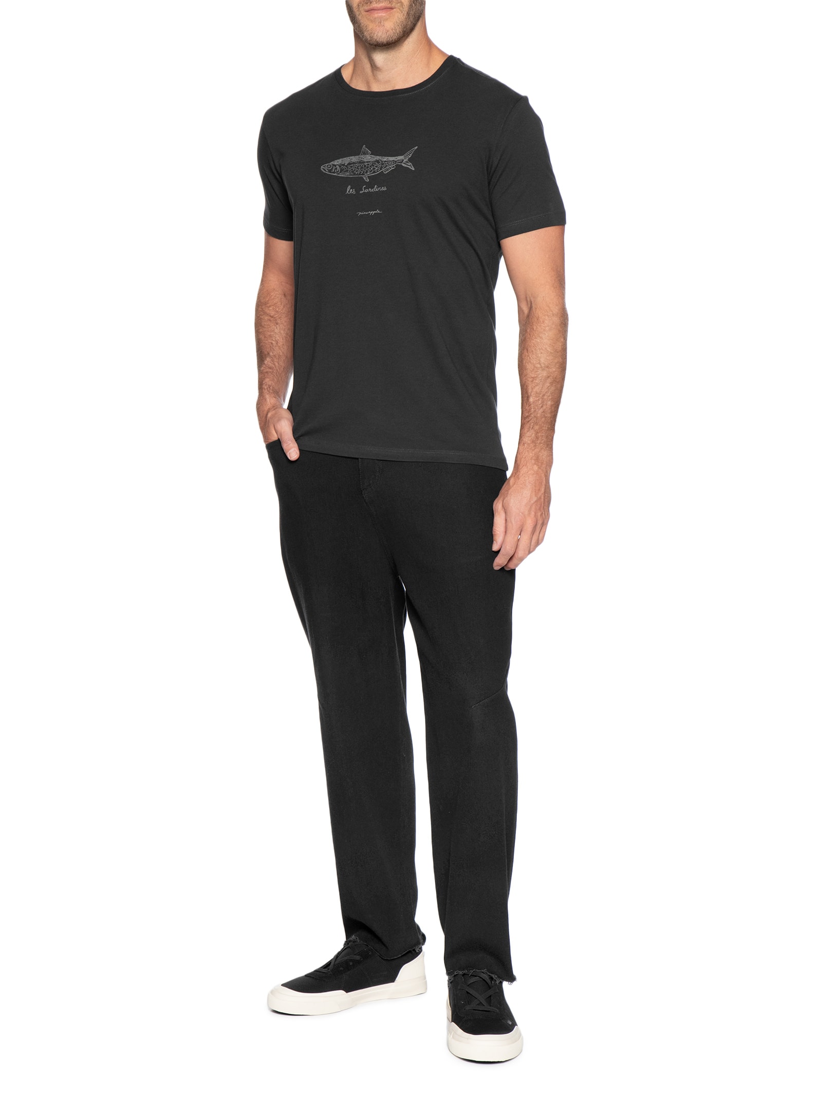 Camiseta Masculina Estampada Sardines Preto Pineapple