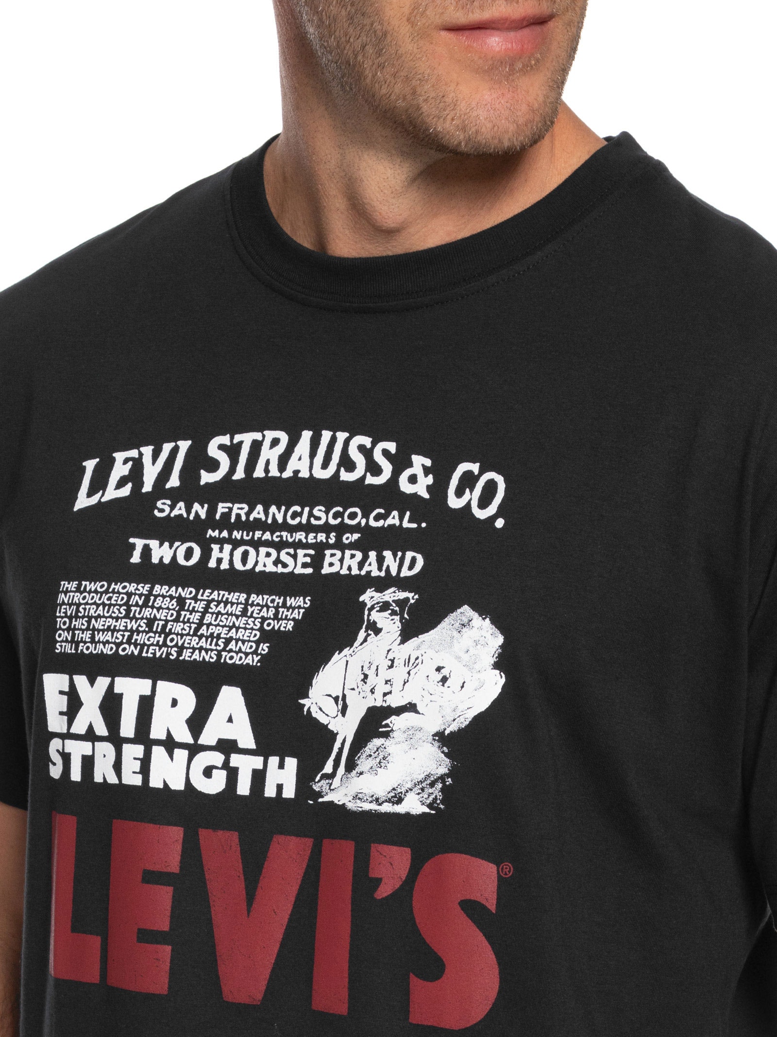 Camiseta Masculina Estampada Vintage Fit Preto Levi's