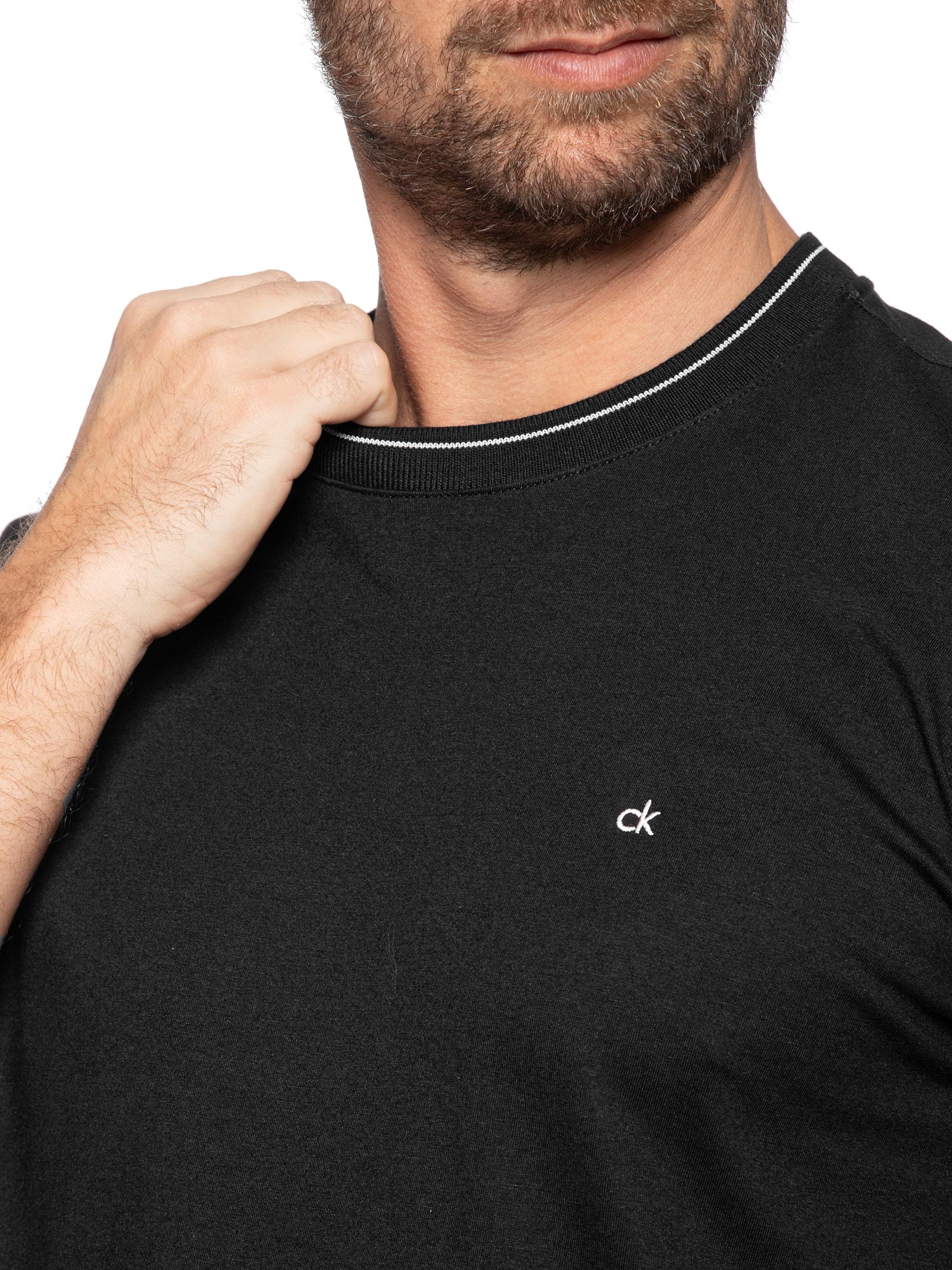 Camiseta Masculina Gola Punho Friso Preto Calvin Klein - White Label