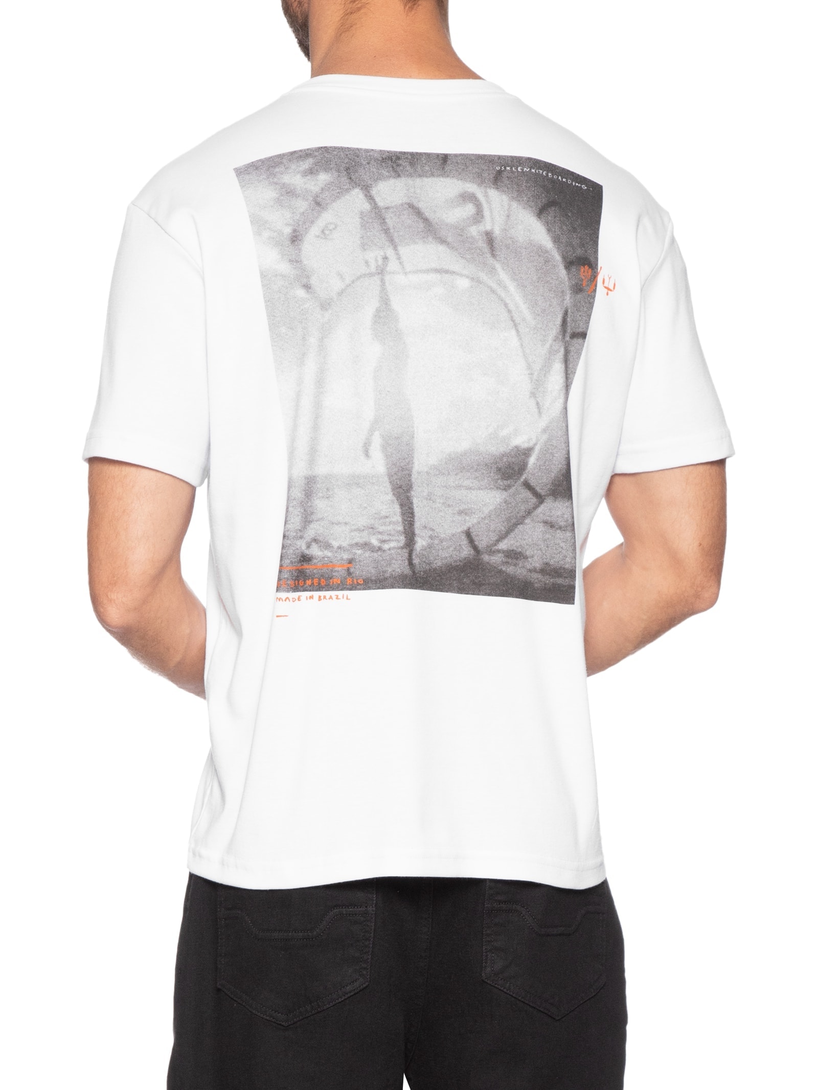 Camiseta Masculina Kite Poster Branco Osklen