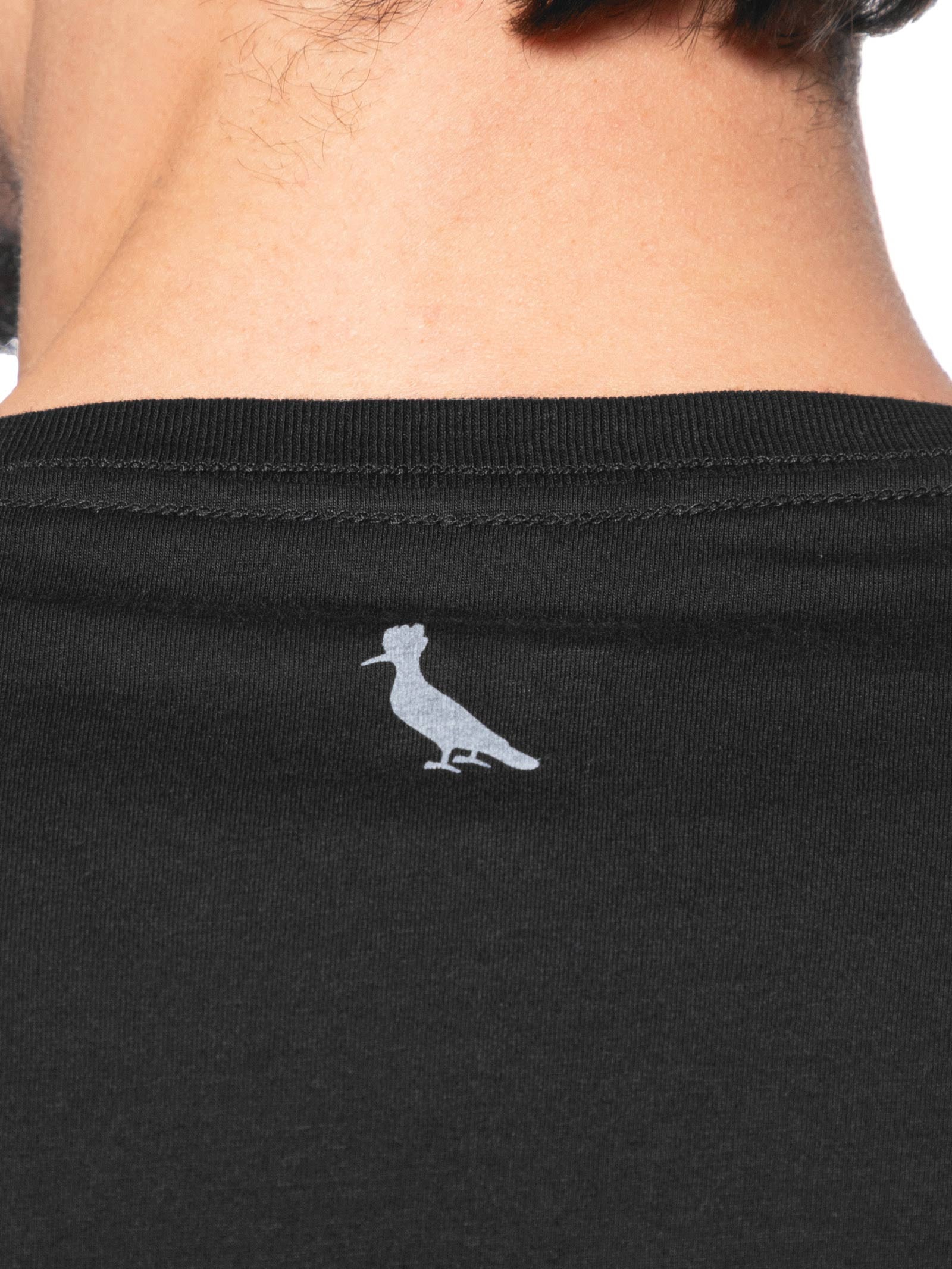 Camiseta Masculina Logo Preto Preto Reserva