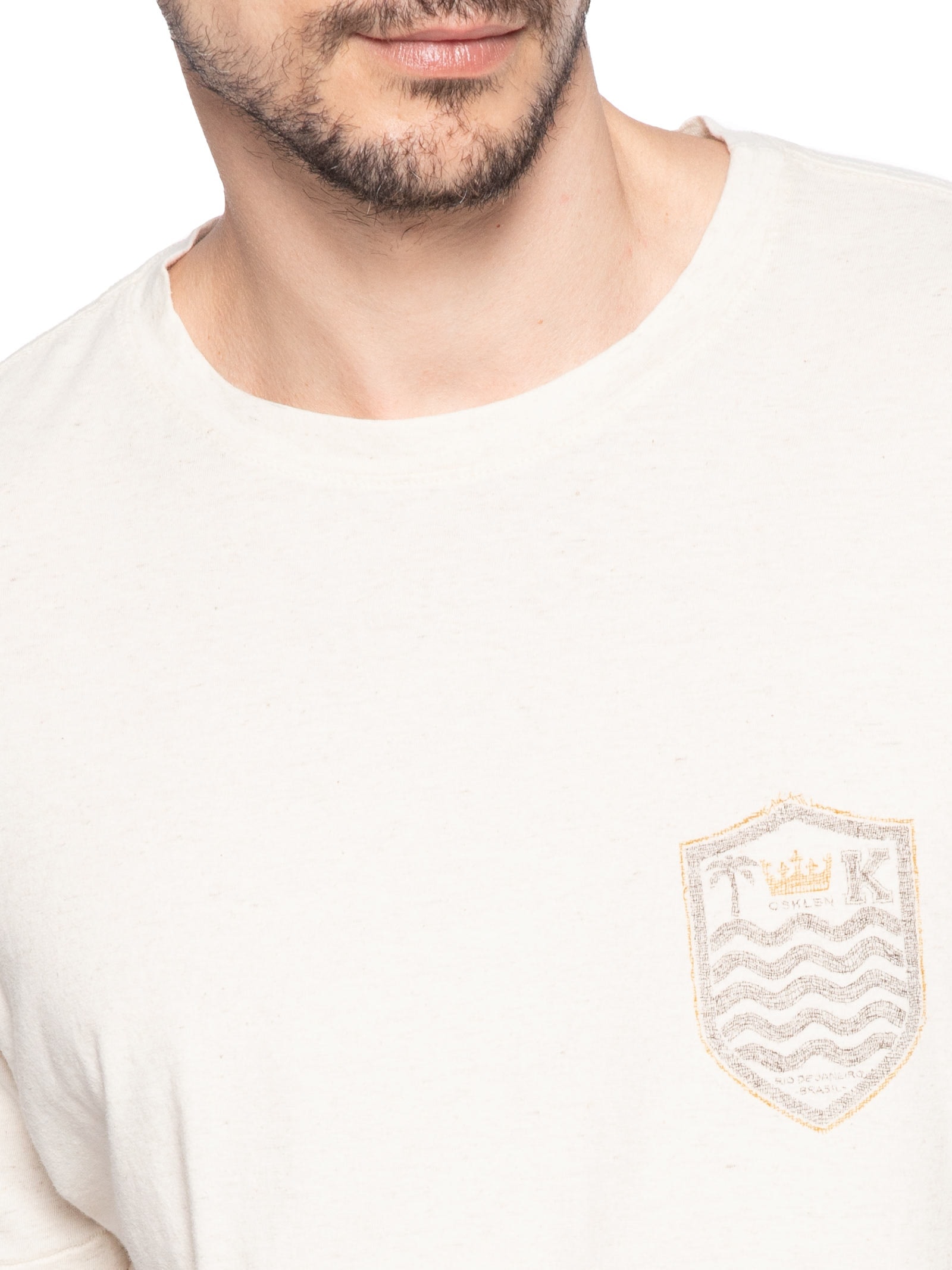 Camiseta Masculina Manga Curta Brasão Rustic Linen Bege Osklen