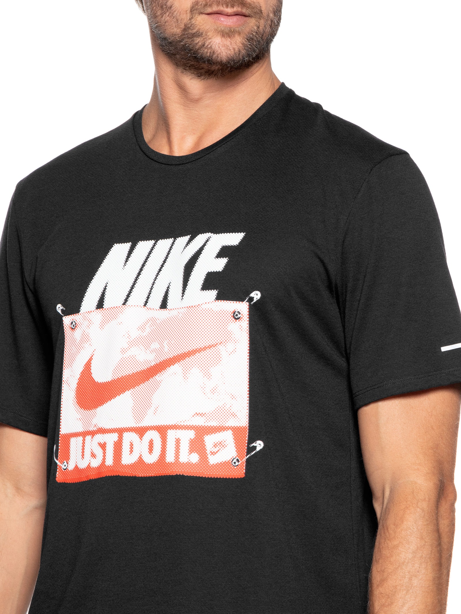 うめ Nike - Camiseta Masculina Manga Curta DF Run Energy - Preto