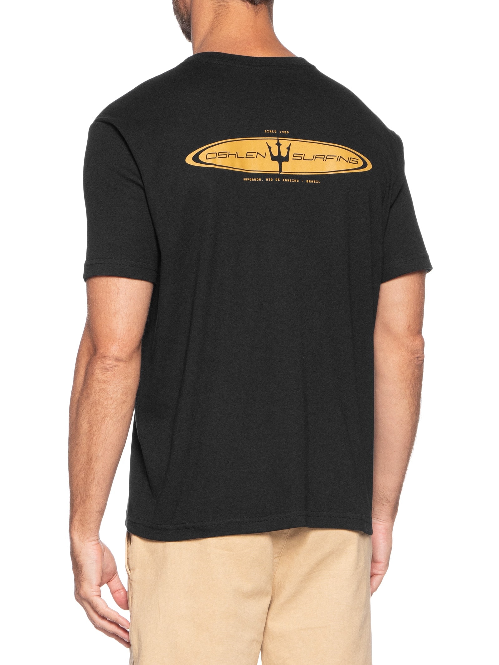Camiseta Masculina Manga Curta Gola Careca Realm Over Preto Osklen