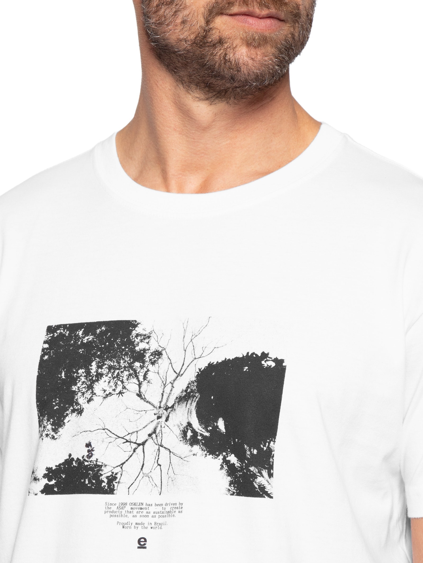 Camiseta Masculina Manga Curta Gola Careca Regular Vintage Amazon Journ Branco Osklen