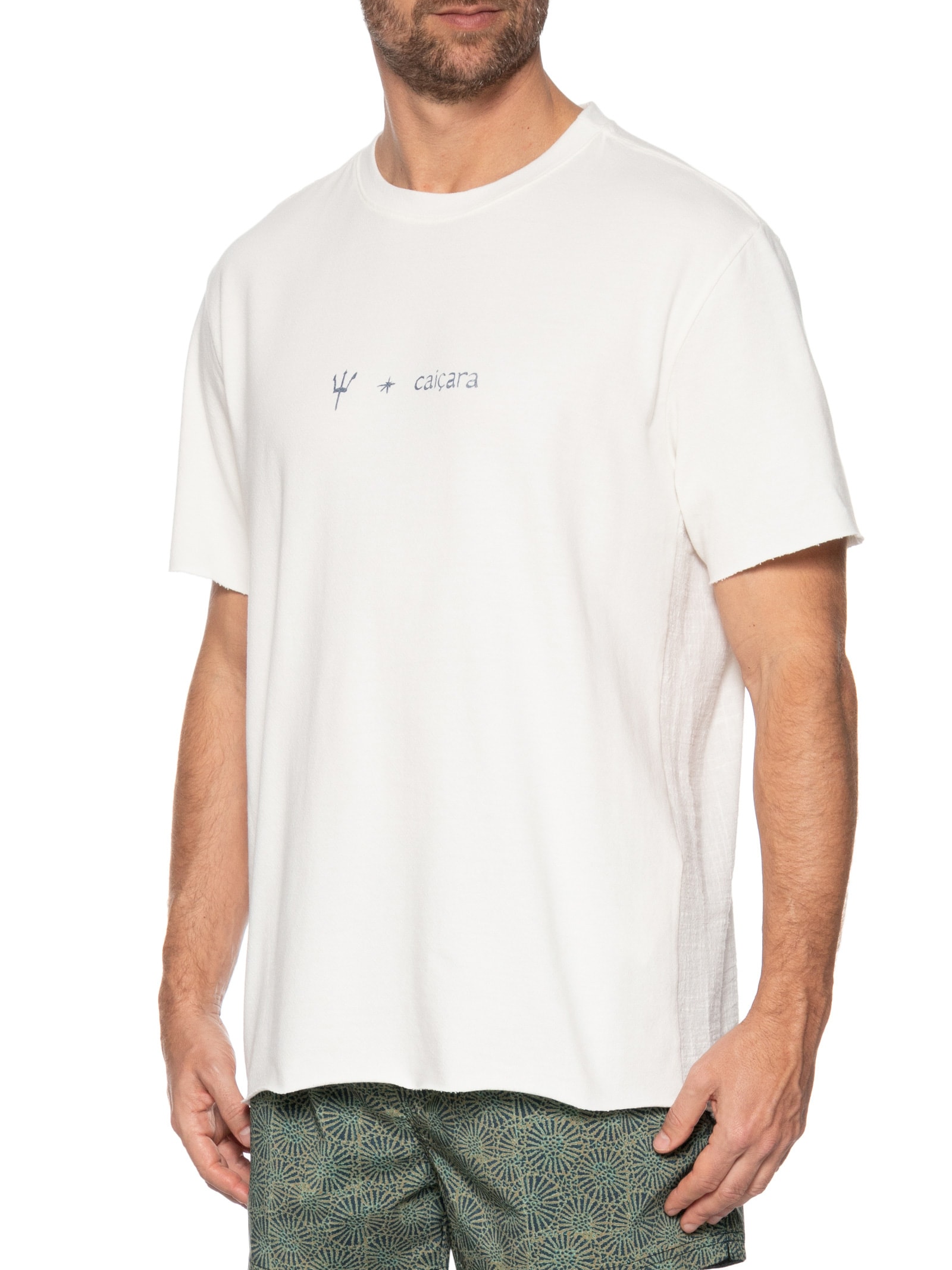Camiseta Masculina Manga Curta Gola Careca Rustic Tridente Caiçara  Branco Osklen