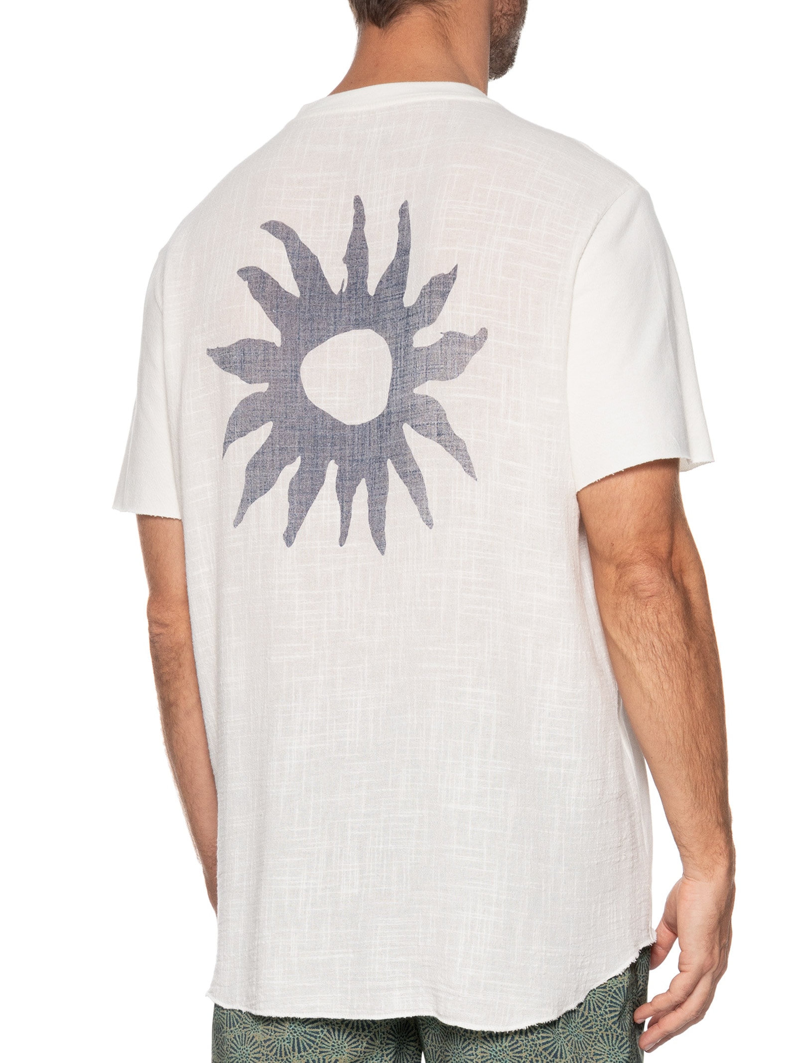 Camiseta Masculina Manga Curta Gola Careca Rustic Tridente Caiçara  Branco Osklen