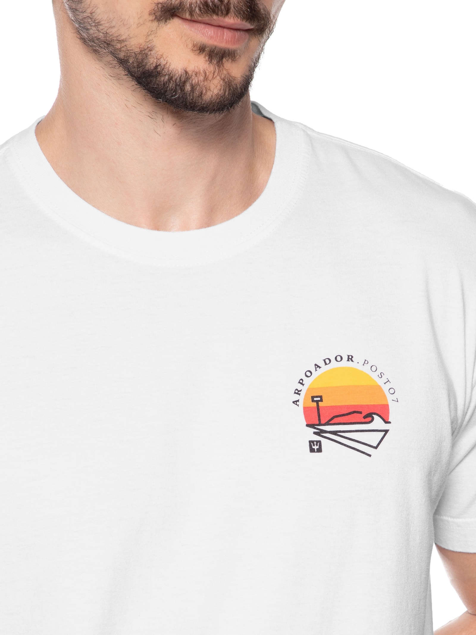Camiseta Masculina Manga Curta Gola Careca Vintage Arpoador Patch Branco Osklen