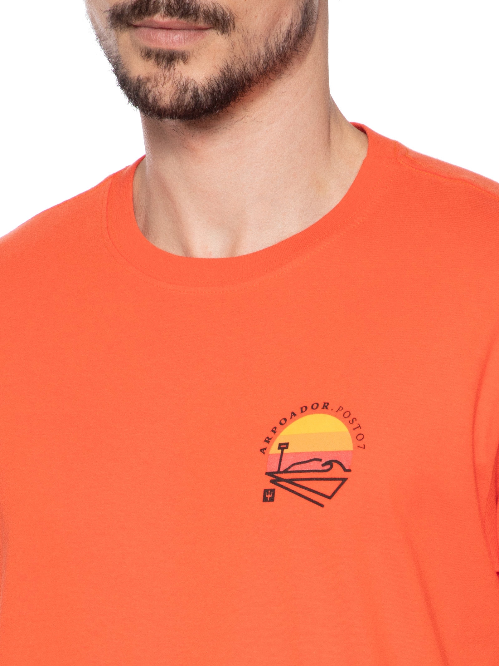 Camiseta Masculina Manga Curta Gola Careca Vintage Arpoador Patch Laranja Osklen
