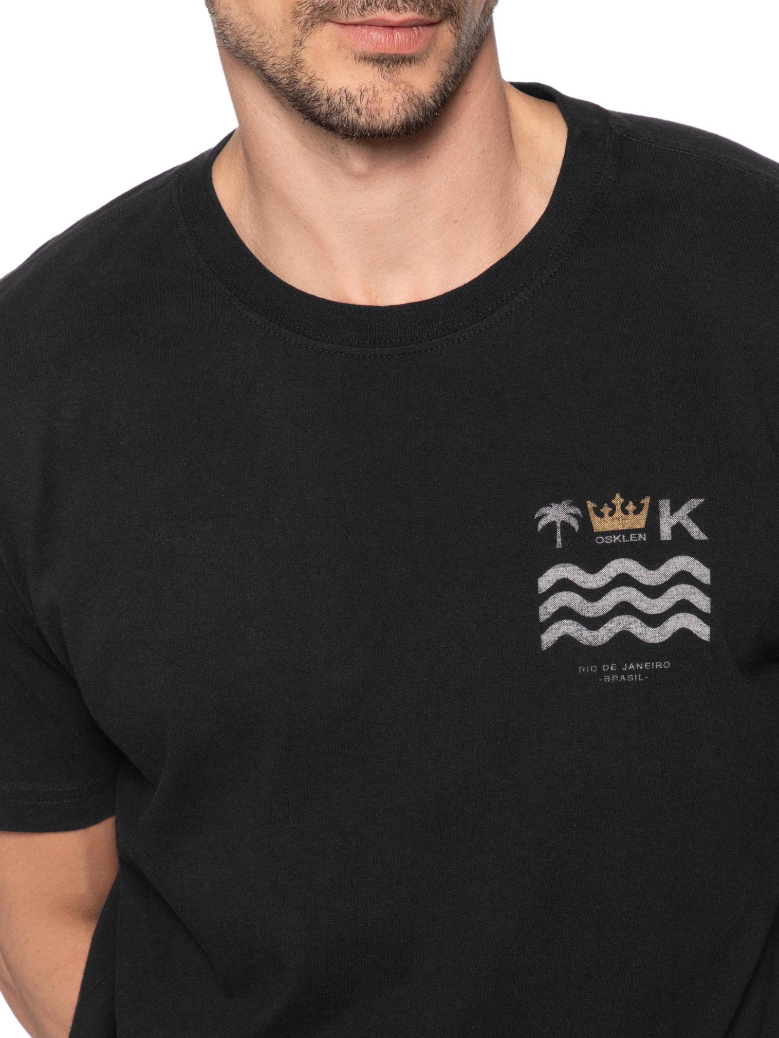 Camiseta Masculina Manga Curta Gola Careca Vintage Brasão Carimbo Preto Osklen