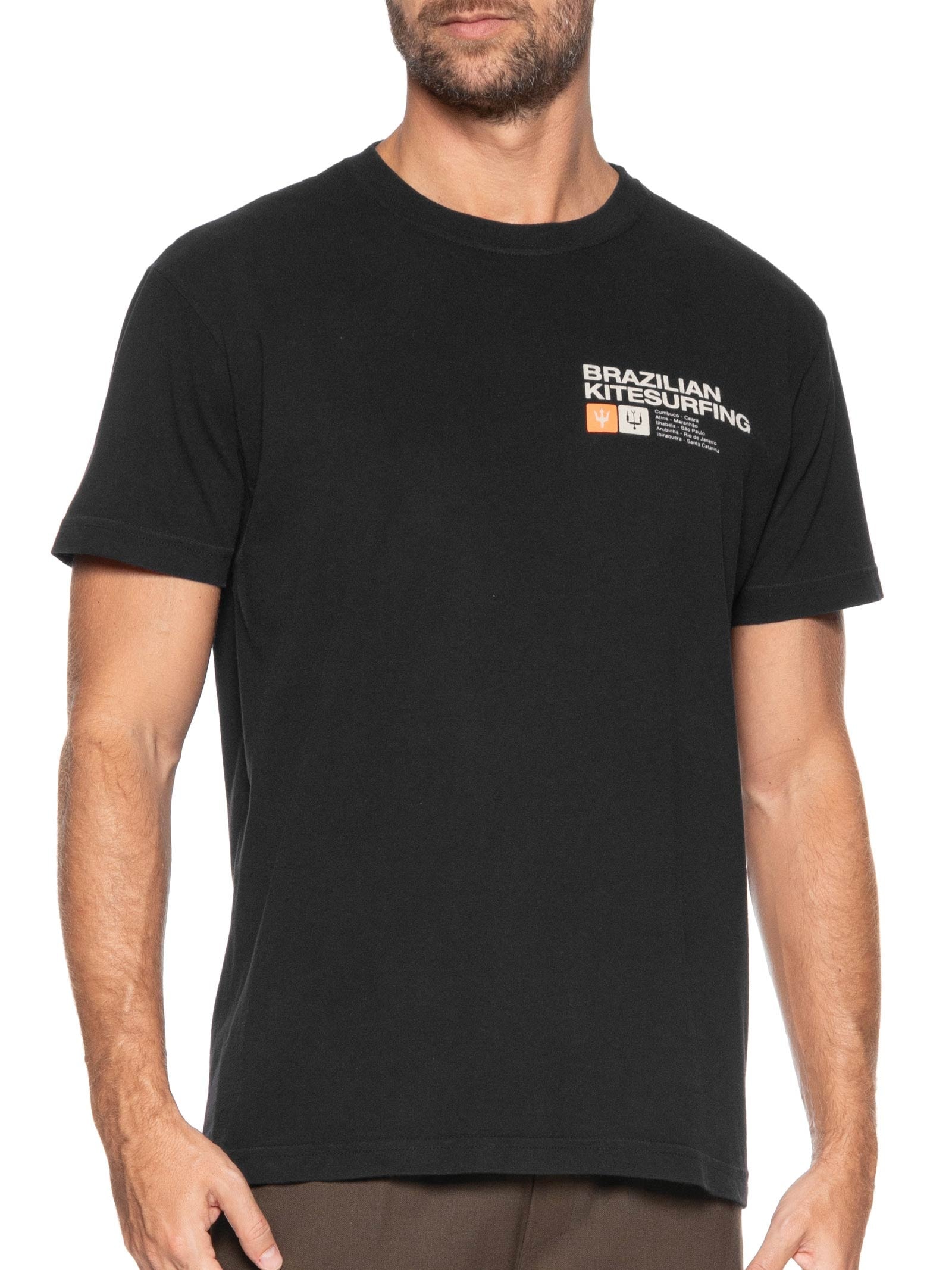 Camiseta Masculina Manga Curta Gola Careca Vintage Brazilian Kitesurfing Preto Osklen