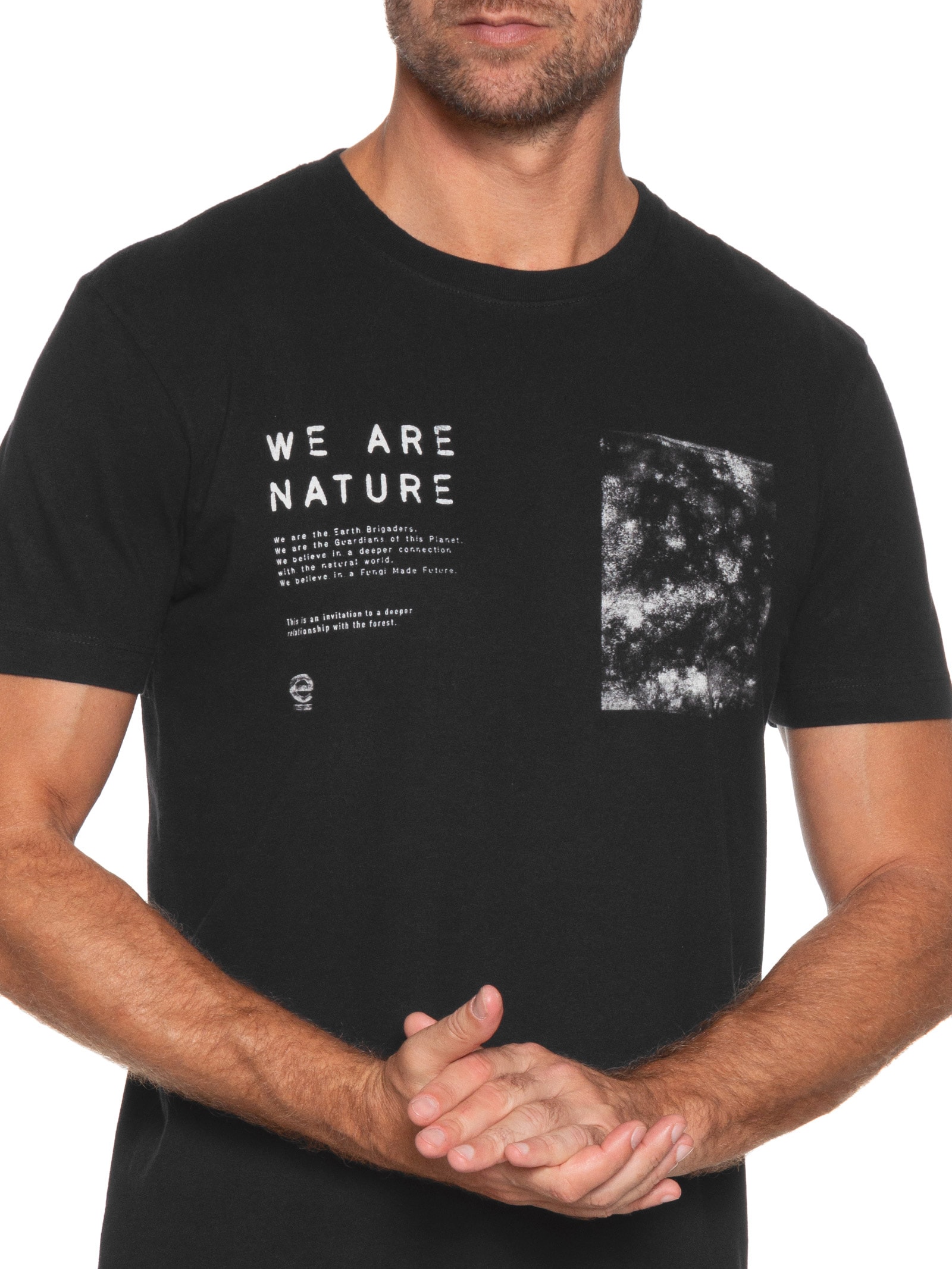 Camiseta Masculina Manga Curta Gola Careca Vintage Fungi Preto Osklen
