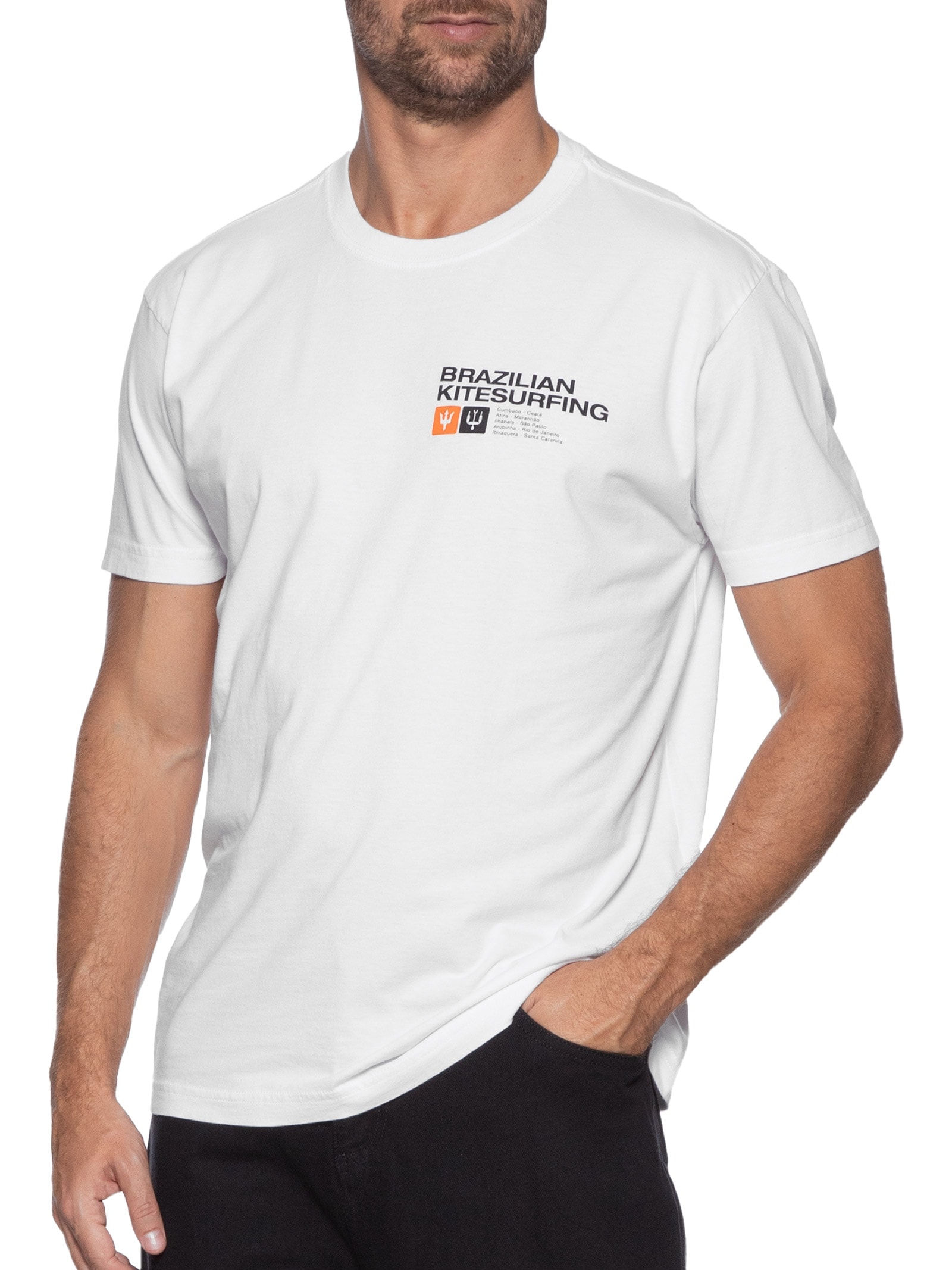 Camiseta Masculina Manga Curta Vintage Brazilian Kitesurfing Branco Osklen