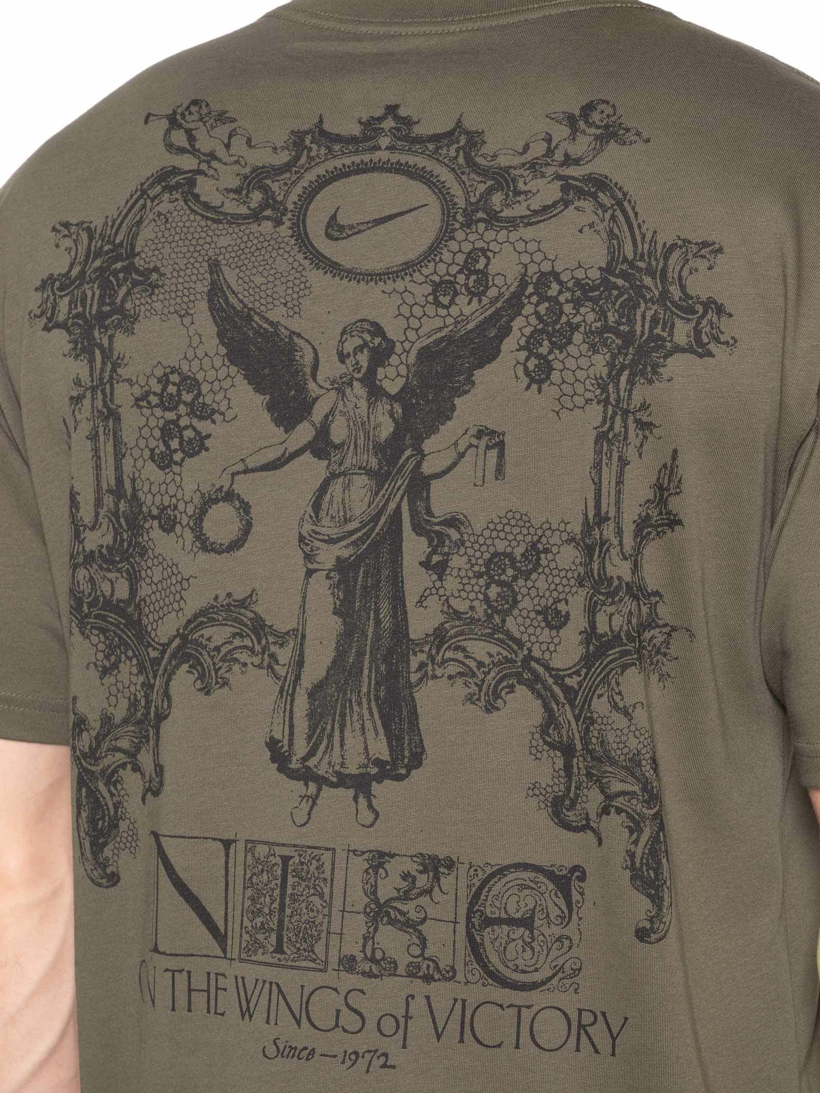 Camiseta Masculina Nsw Tee M90 Wings Victor Marrom Nike