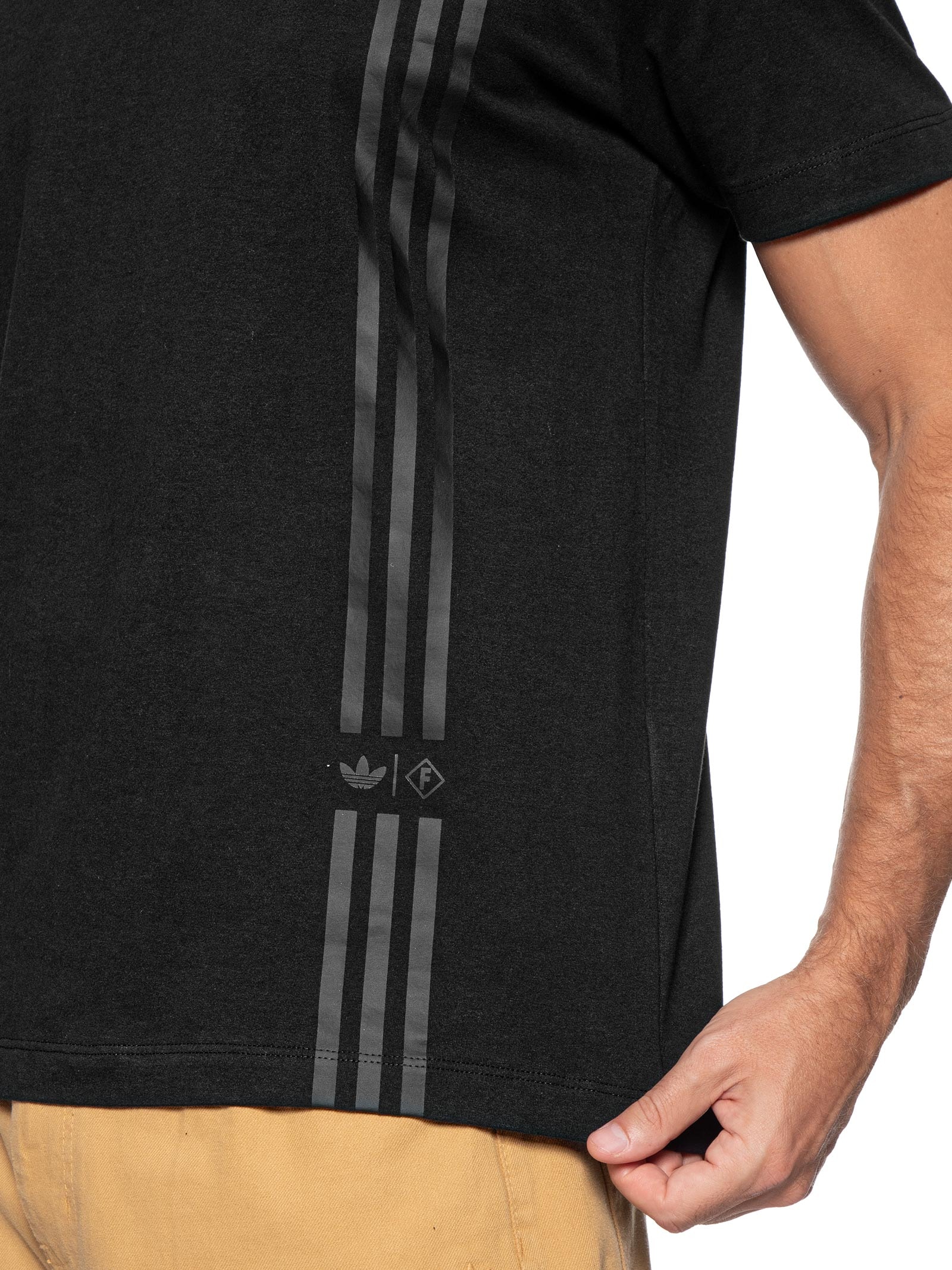 Camiseta Masculina Preto Forum + Adidas