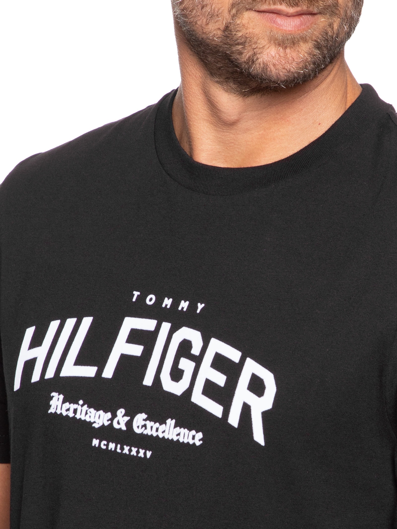 Camiseta Masculina Regular Fit Arch Logo Preto Tommy Hilfiger