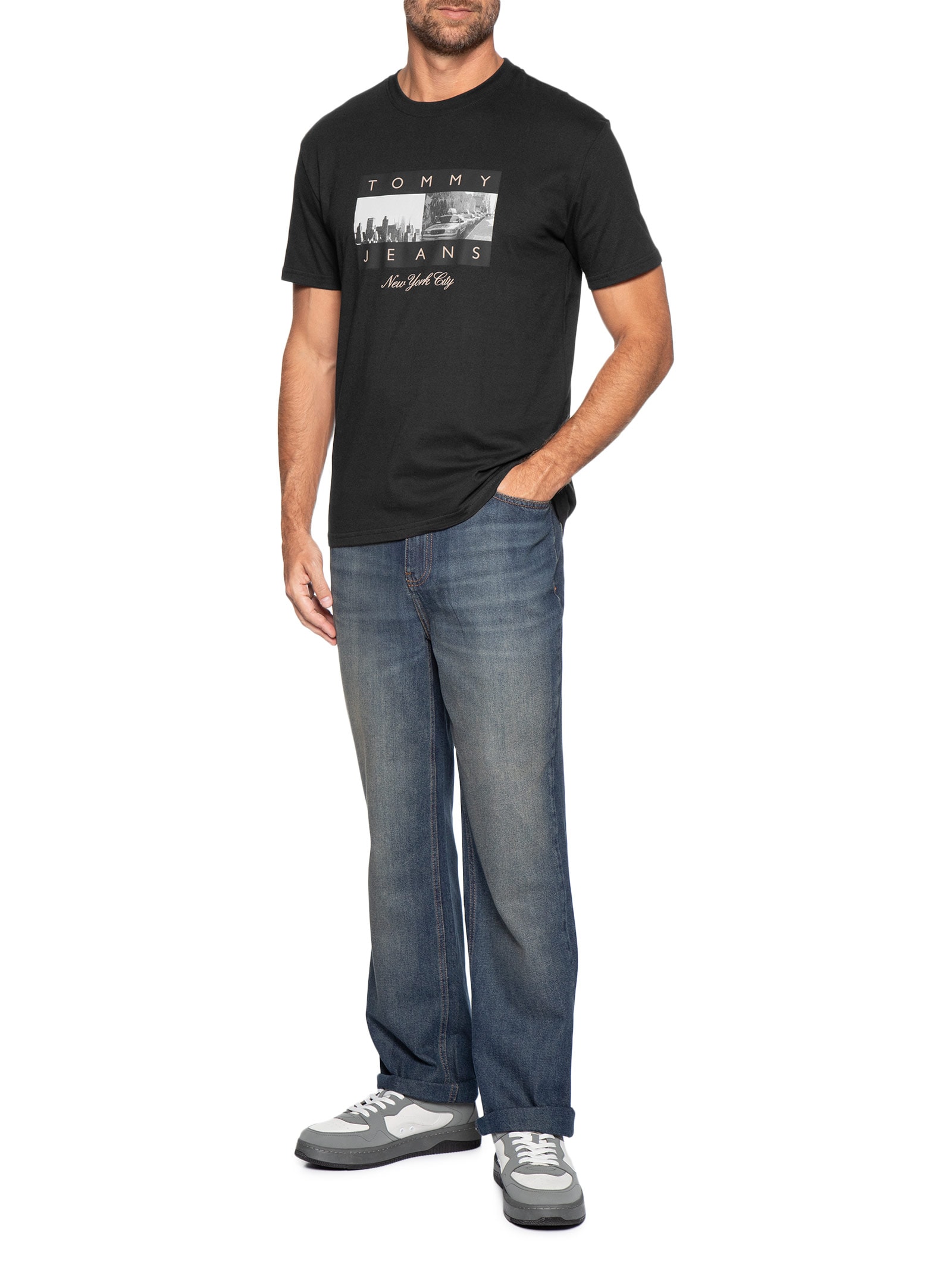 Camiseta Masculina Regular Fit com Silk – Preto Tommy Jeans