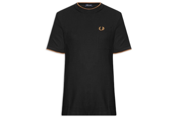 Camiseta Masculina Regular Fit Detalhe Bolso Em Piquet De Algodão - Preto