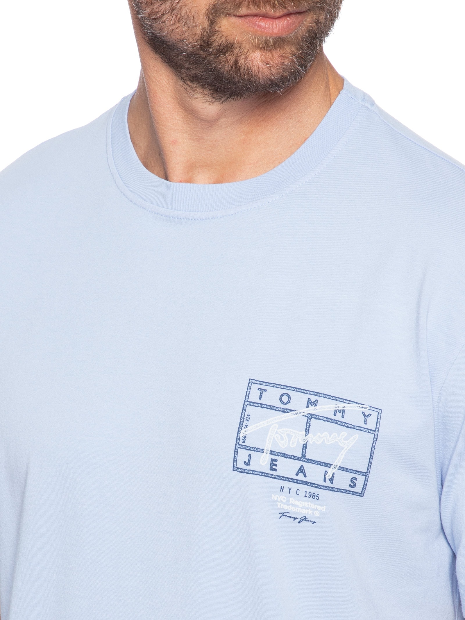 Camiseta Masculina Regular Fit Estampa Sign Spray – Azul Tommy Jeans