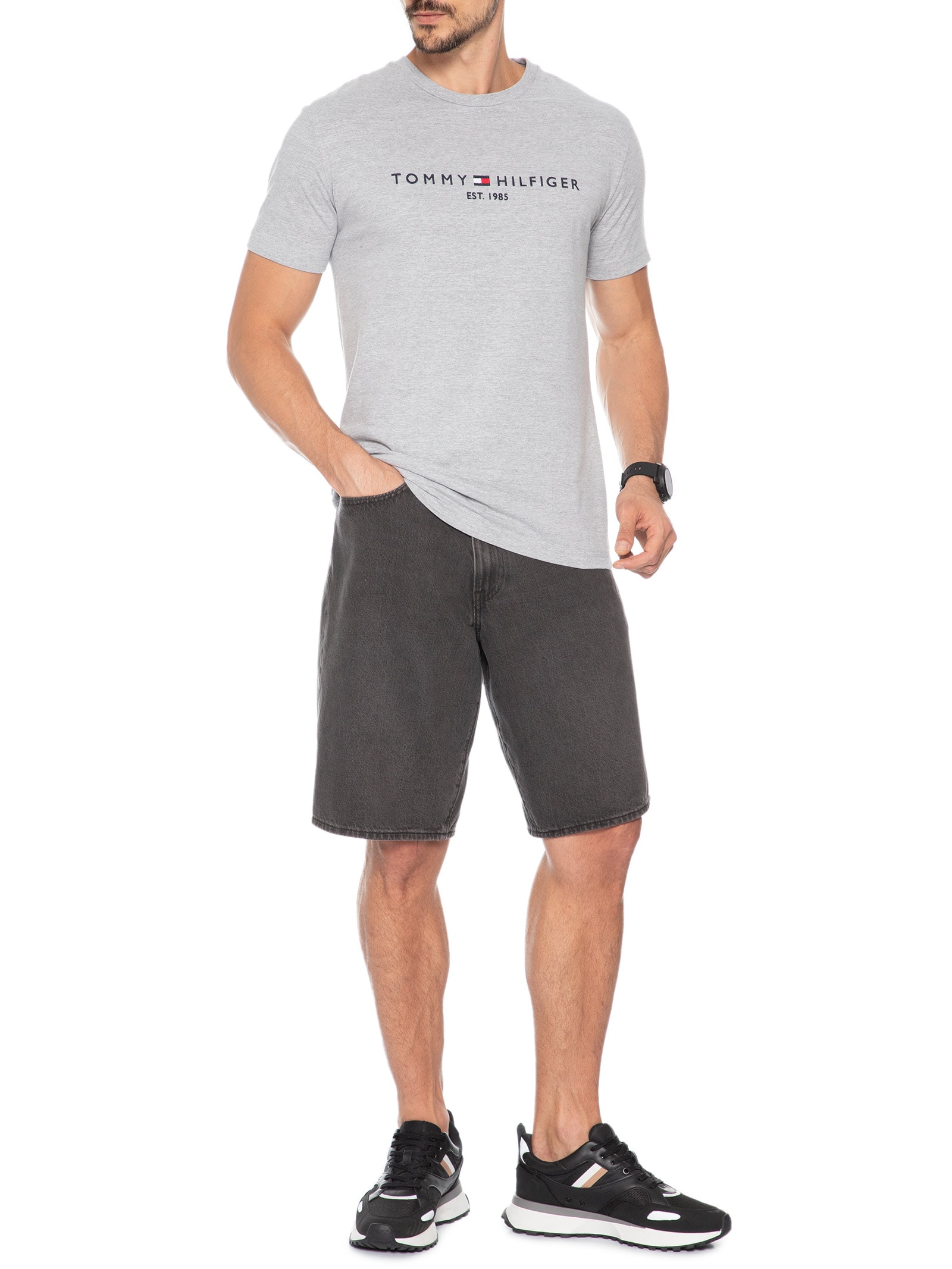 Camiseta Masculina Regular Gola Careca Com Logo Cinza Tommy Hilfiger