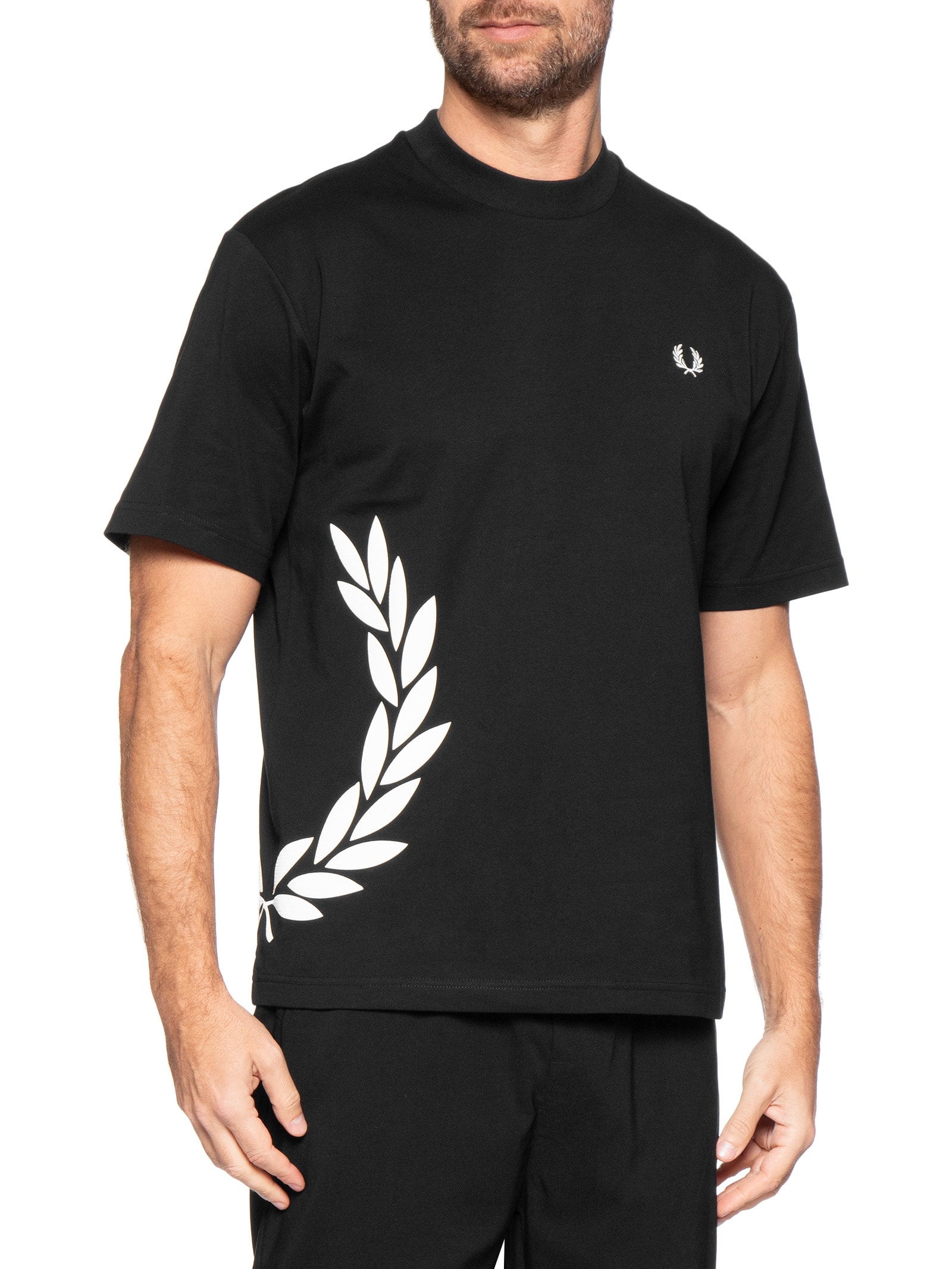 Camiseta Masculina Relaxed Fit Estampa Coroa De Louros Preto Fred Perry