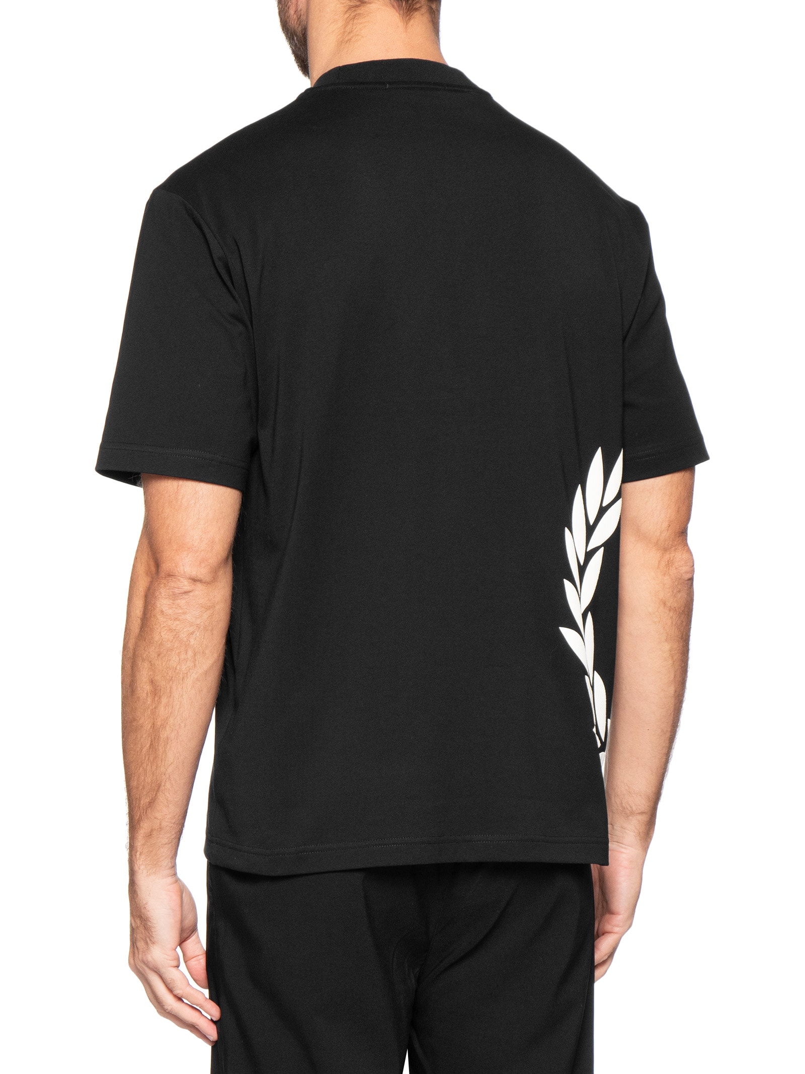Camiseta Masculina Relaxed Fit Estampa Coroa De Louros Preto Fred Perry