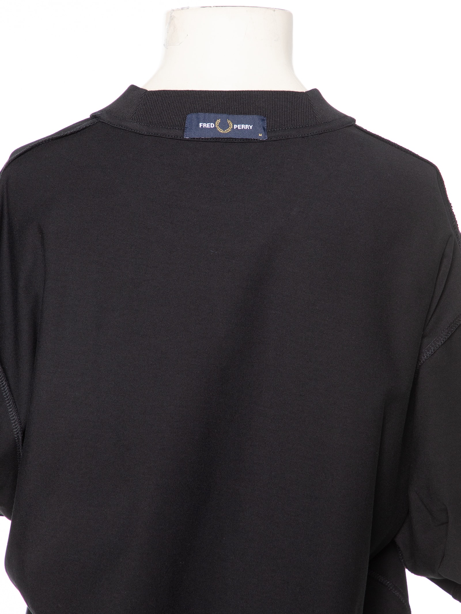 Camiseta Masculina Relaxed Fit Estampa Coroa De Louros Preto Fred Perry