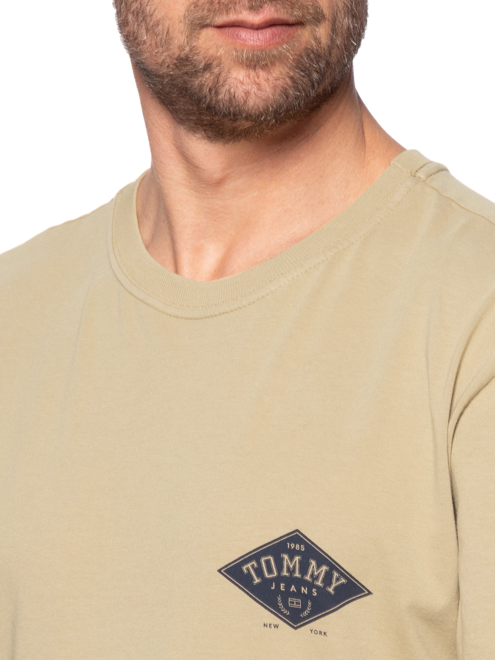 Camiseta Masculina Relaxed Fit Varsity Bege Tommy Jeans