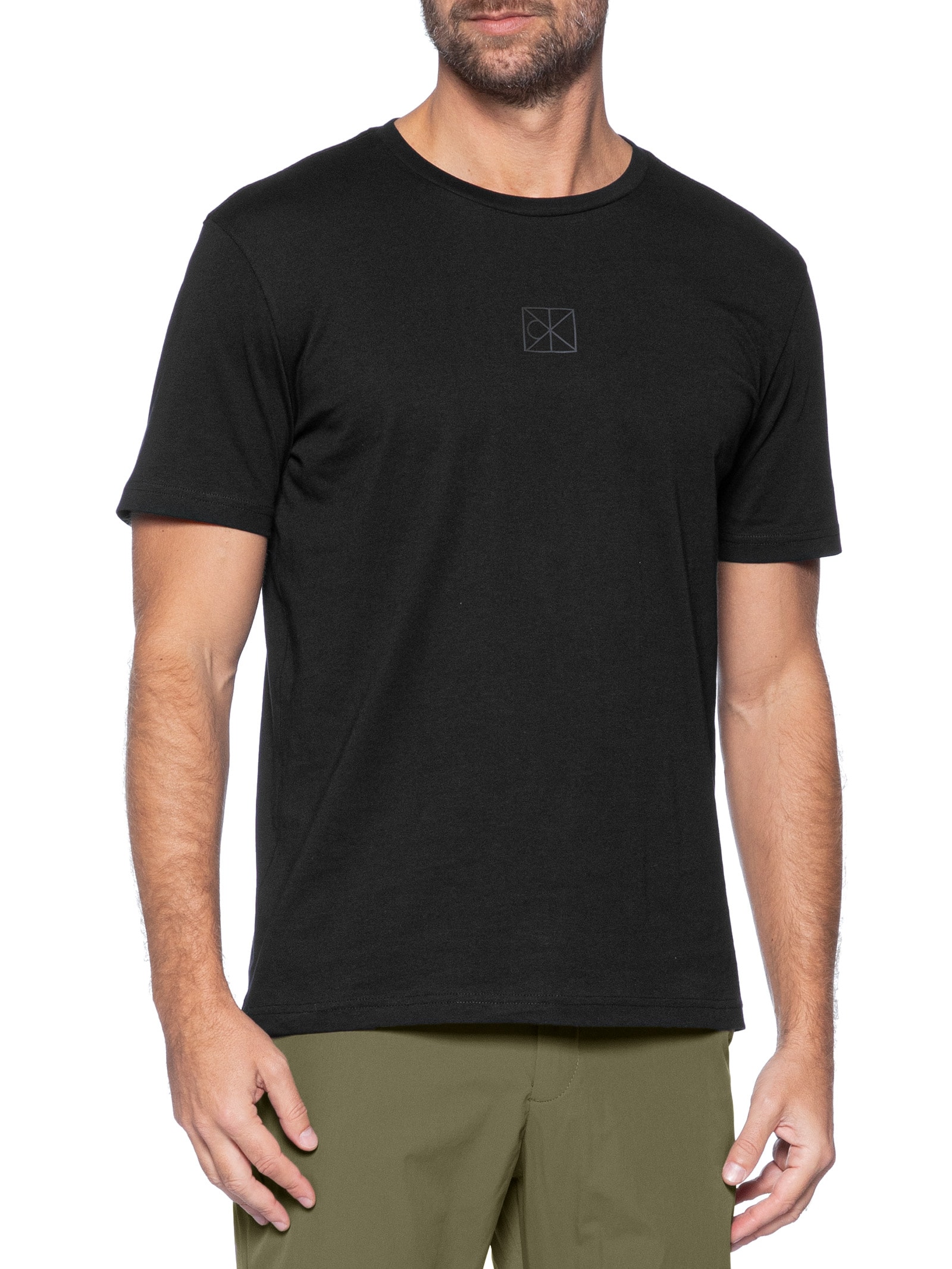 Camiseta Masculina Rubber Patch AOP Preto Calvin Klein