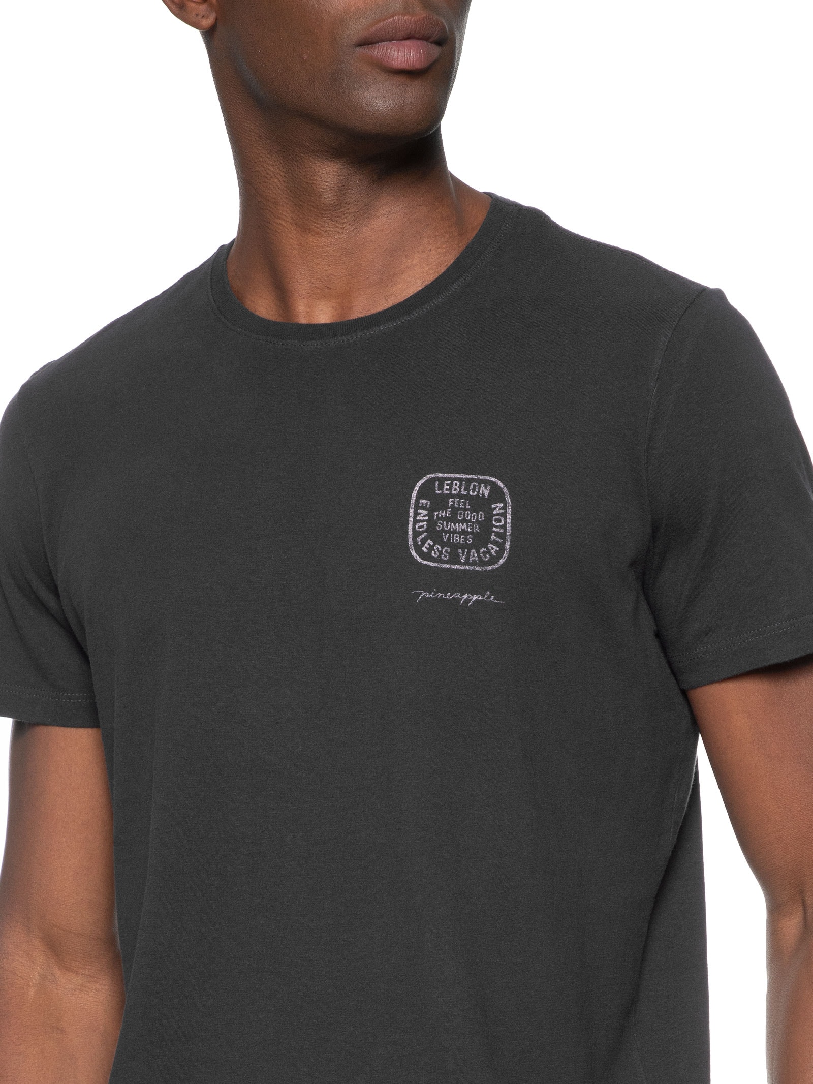 Camiseta Masculina Silkada Minimal Leblon Preto Pineapple