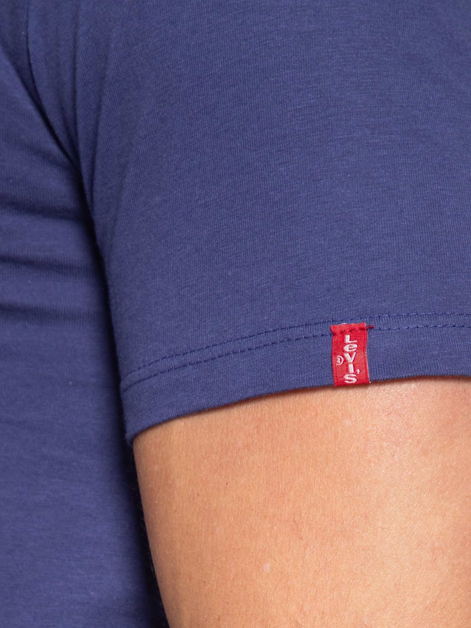 Camiseta Masculina Slim Fit Com Logo No Punho Azul Levi's