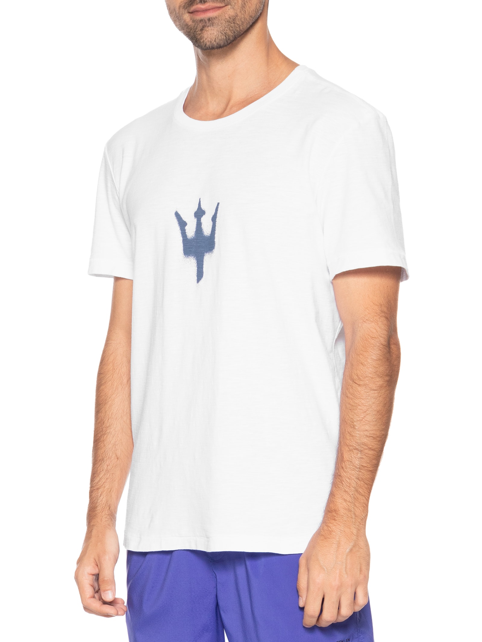 Camiseta Masculina Slim Rough Tridente Spray Manga Curta Branco Osklen