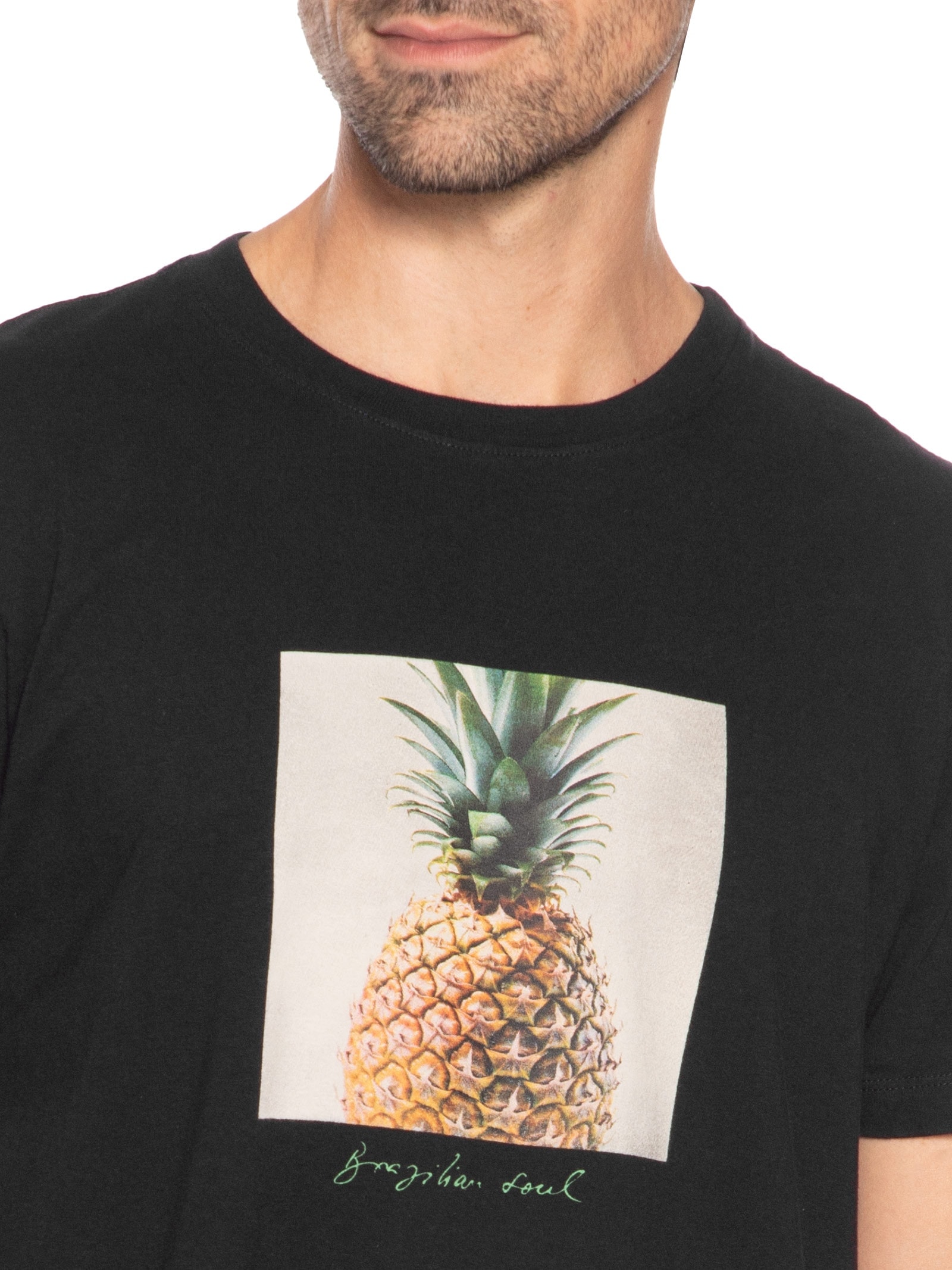 Camiseta Masculina Slim Vintage Abacaxi Preto Osklen