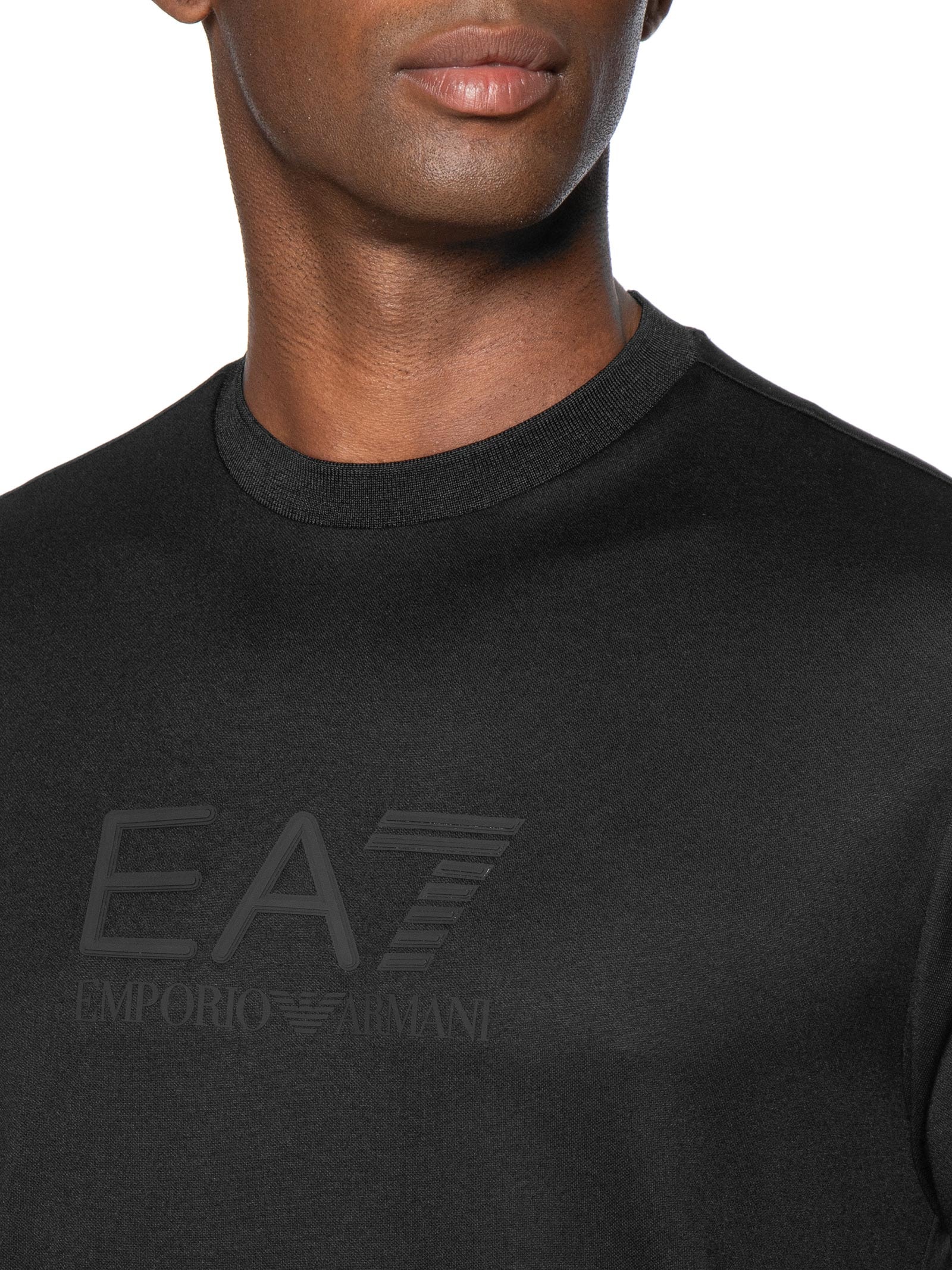 Camiseta Masculina Train Lux Maxi Logo Preto Ea7 Emporio Armani