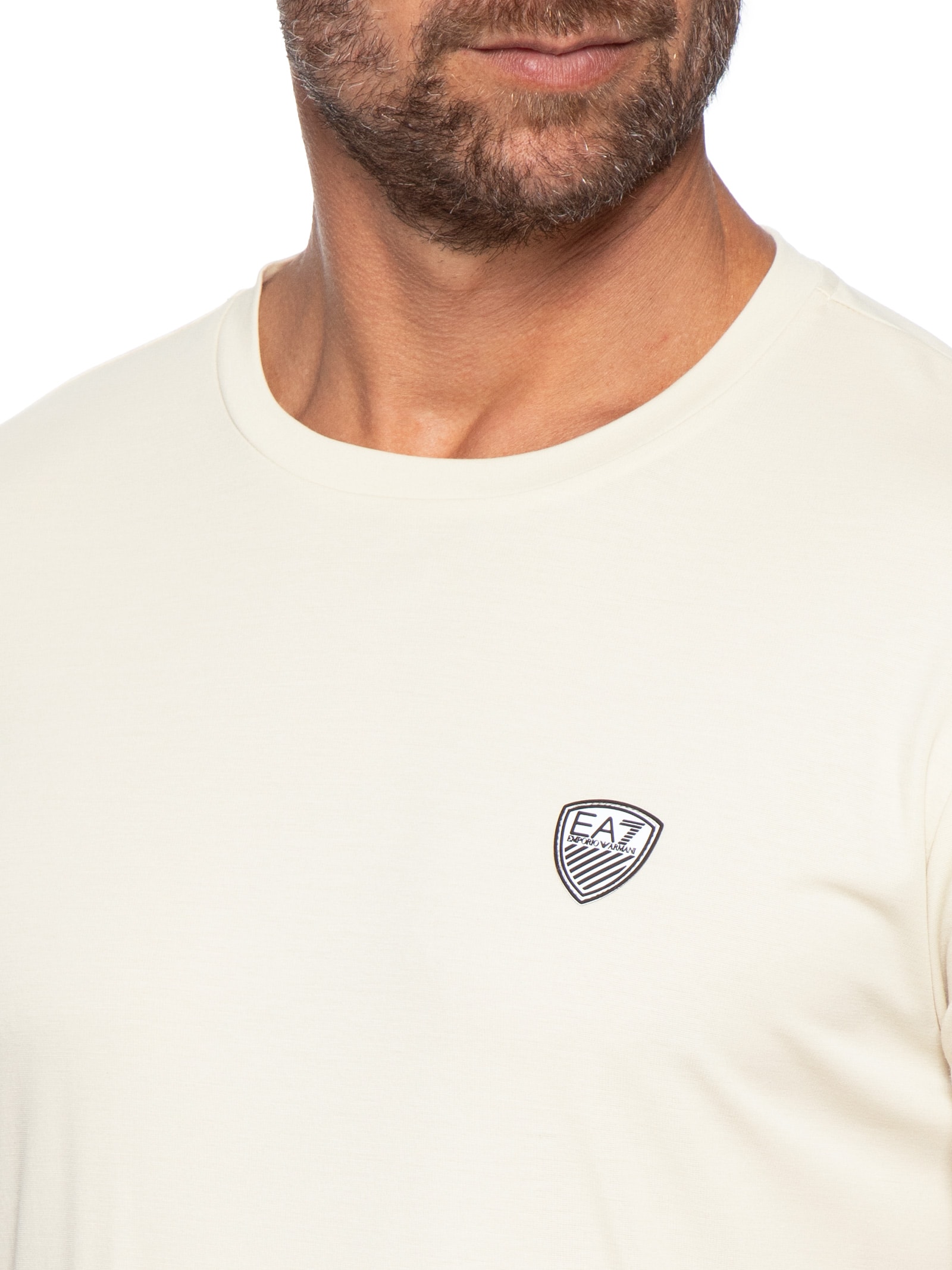 Camiseta Masculina Train Premium Shield Off White Ea7 Emporio Armani