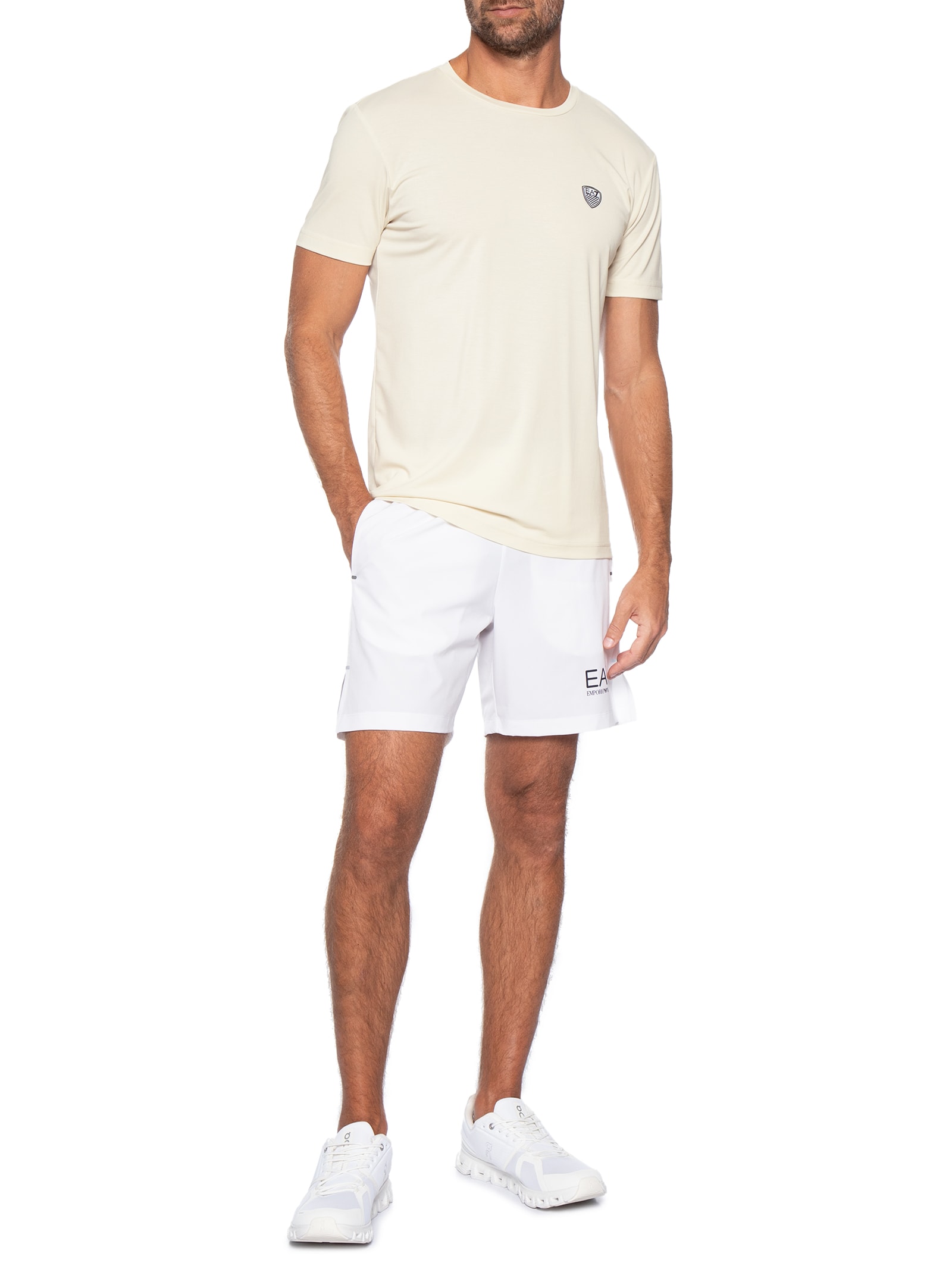 Camiseta Masculina Train Premium Shield – Off White Ea7 Emporio Armani