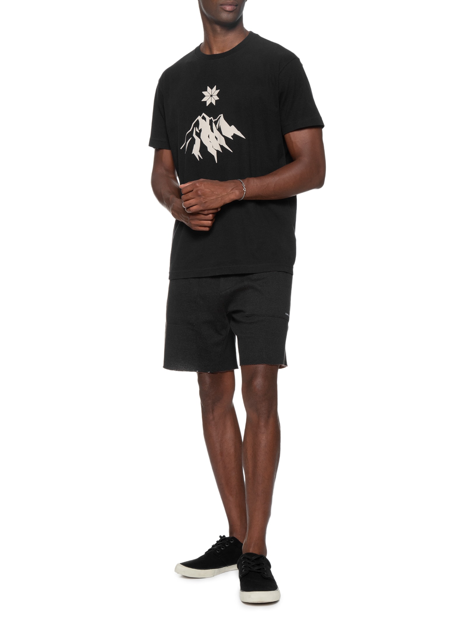 Camiseta Masculina Vintage Black Mountain Preto Osklen