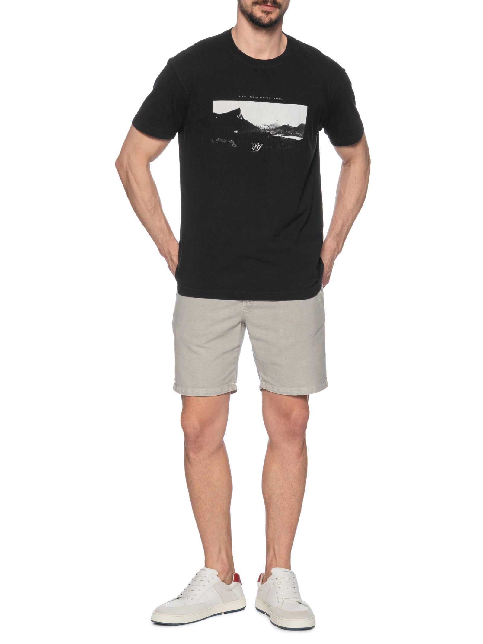 Camiseta Masculina Vintage Rio Photo Manga Curta Preto Osklen