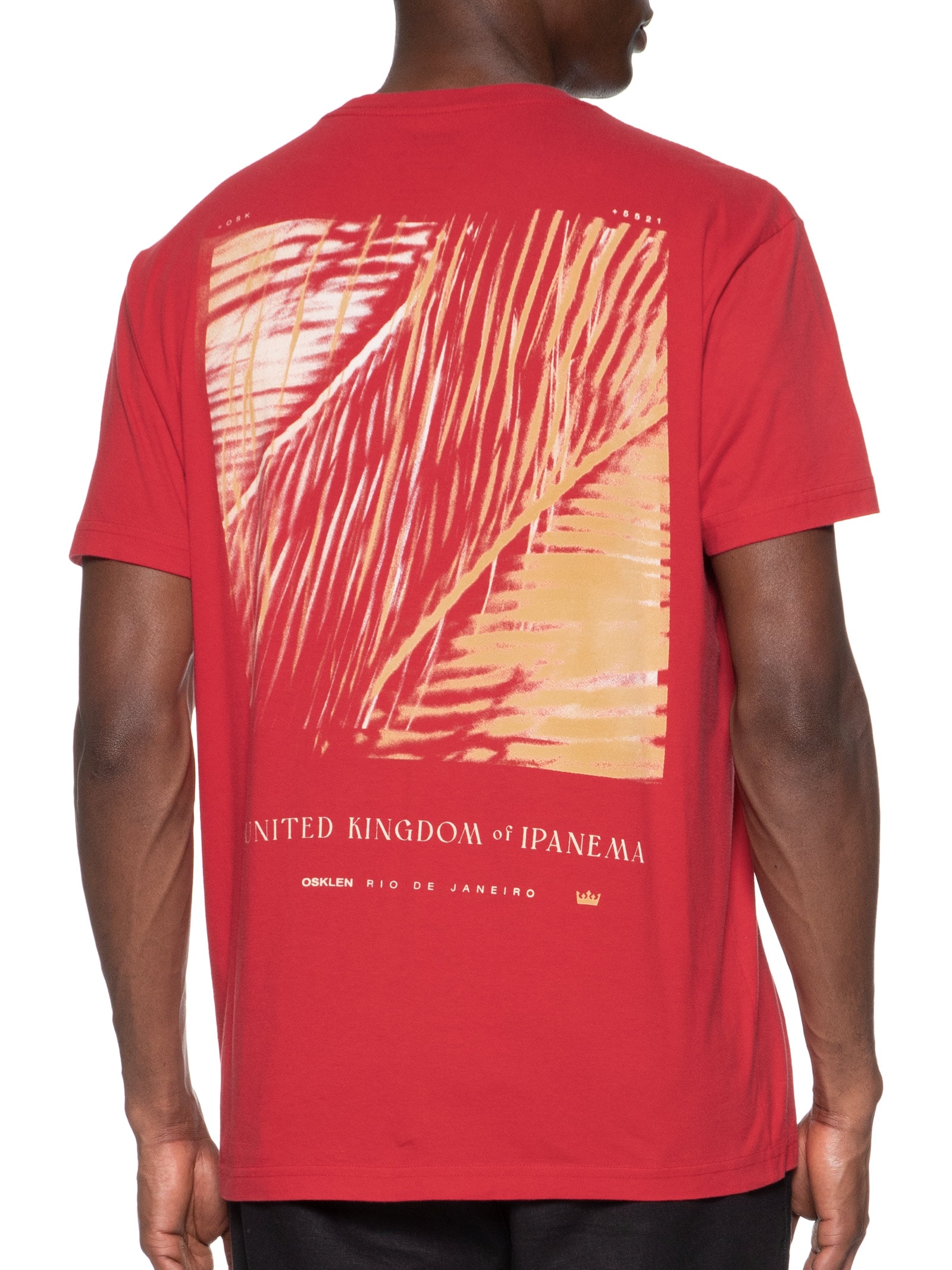 Camiseta Masculina Vintage UKI Poster Manga Curta Vermelho Osklen