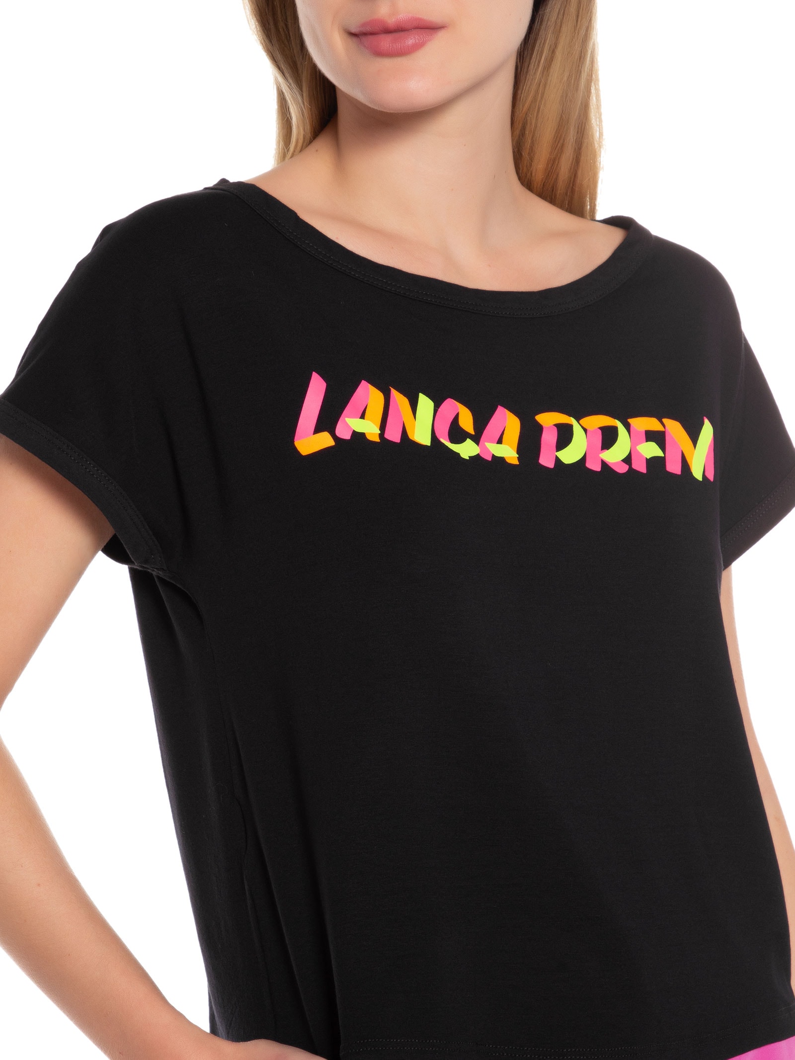 Camiseta Ombro Descolado Silk Frontal Preto Lança Perfume