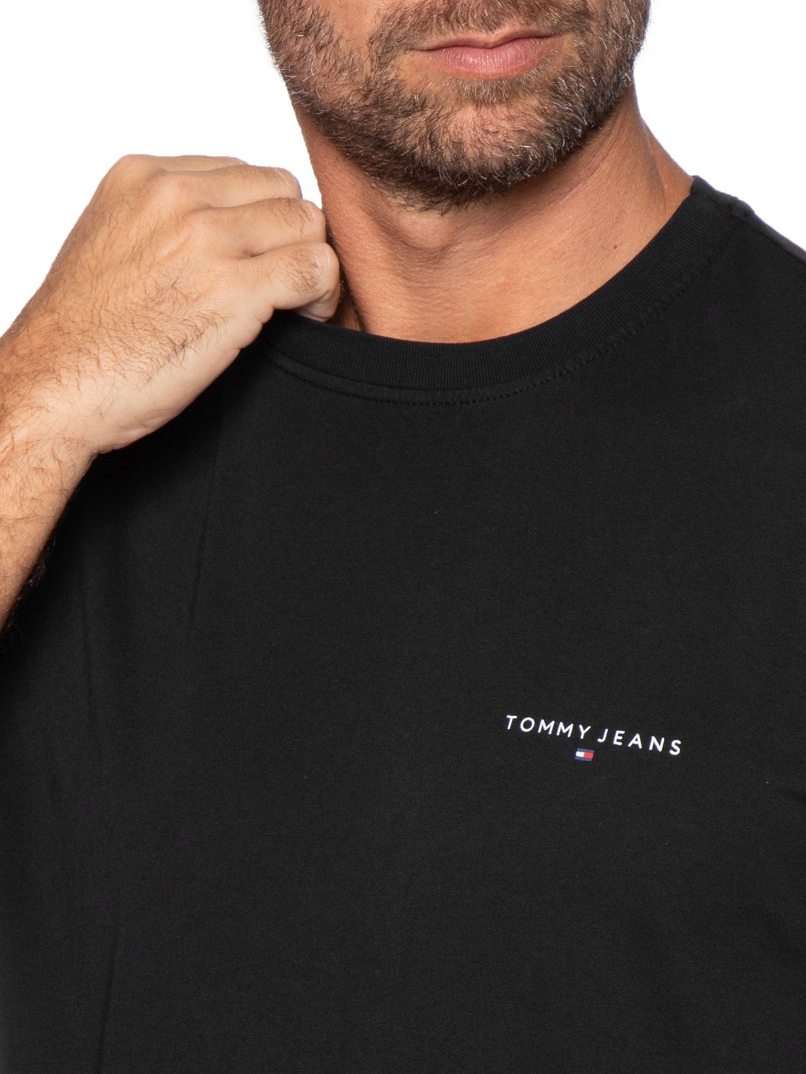 Camiseta TJM Linear Chest Tee Ext Preto Tommy Jeans